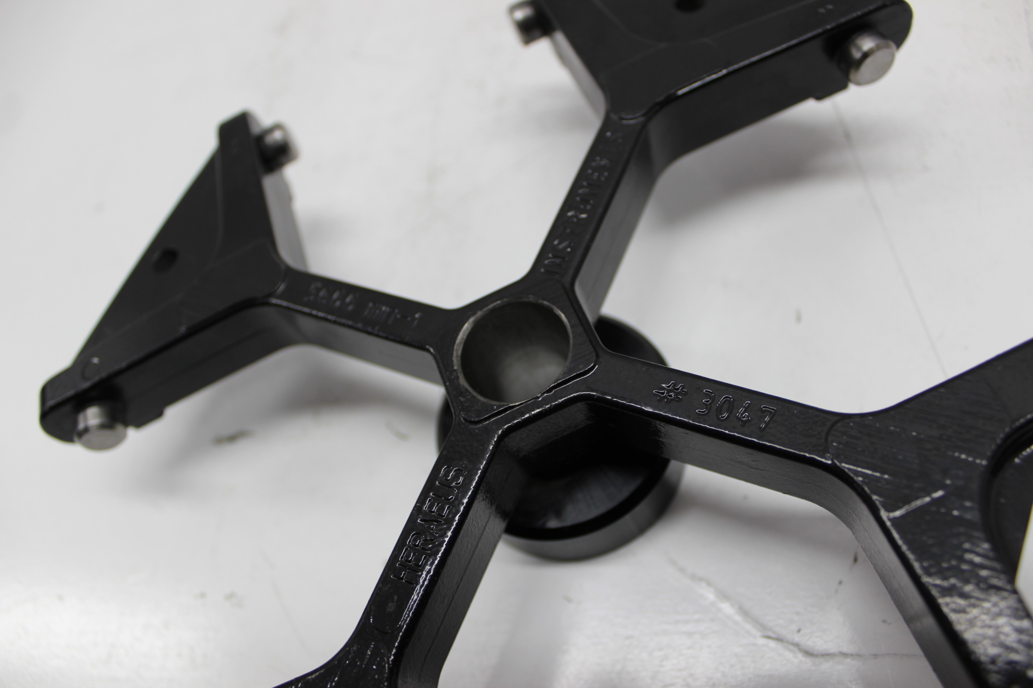 Heraeus Centrifuge Rotor Model 3047 VG Used 5600 mn-1 Accessory Lab Equipment