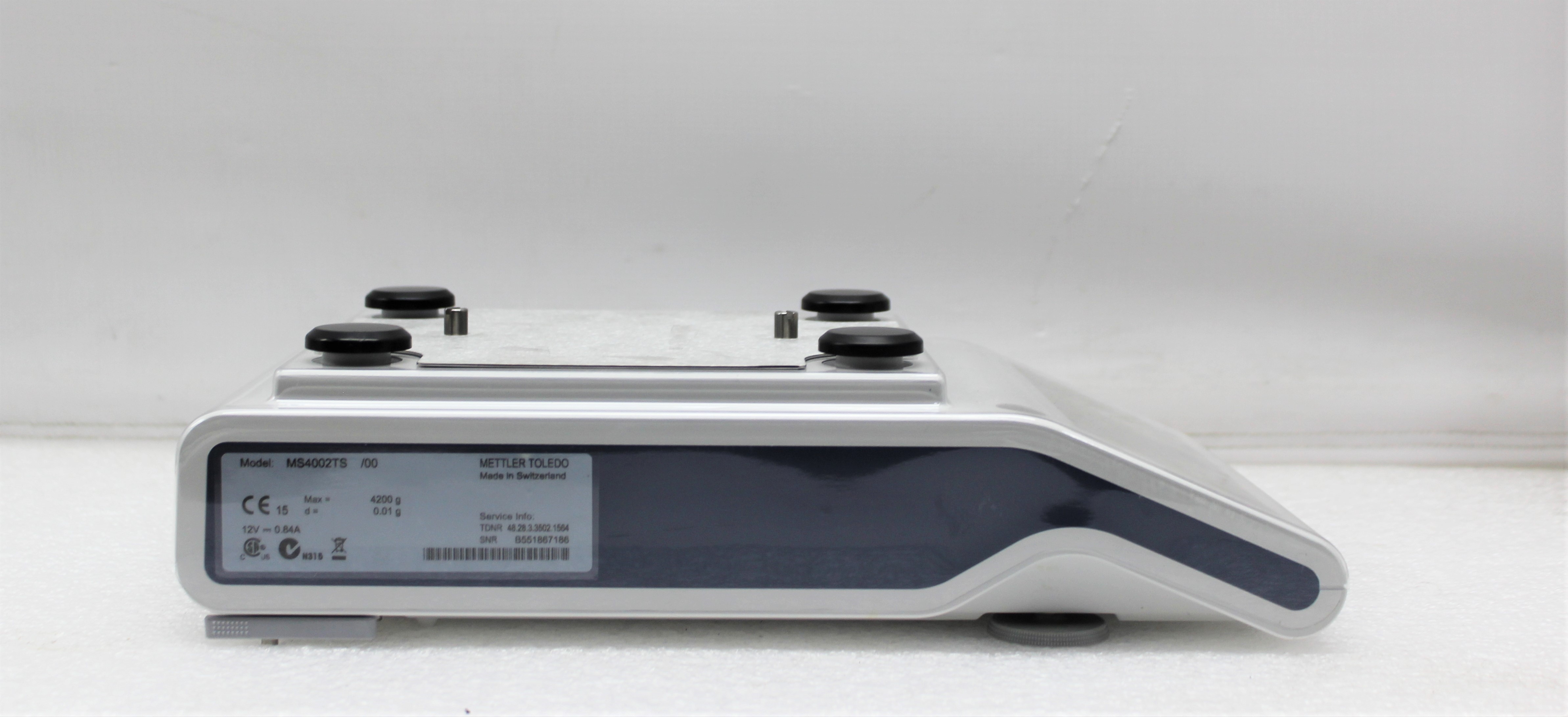 Mettler-Toledo MS4002TS Analytical Precision Balance with Touchscreen Display