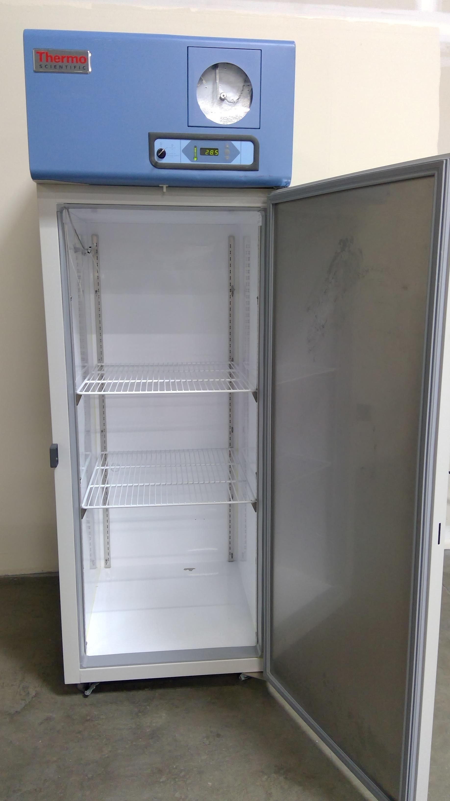 Thermo Scientific UGL2320A20 Freezer -20C 23 Cu Ft Cold Storage