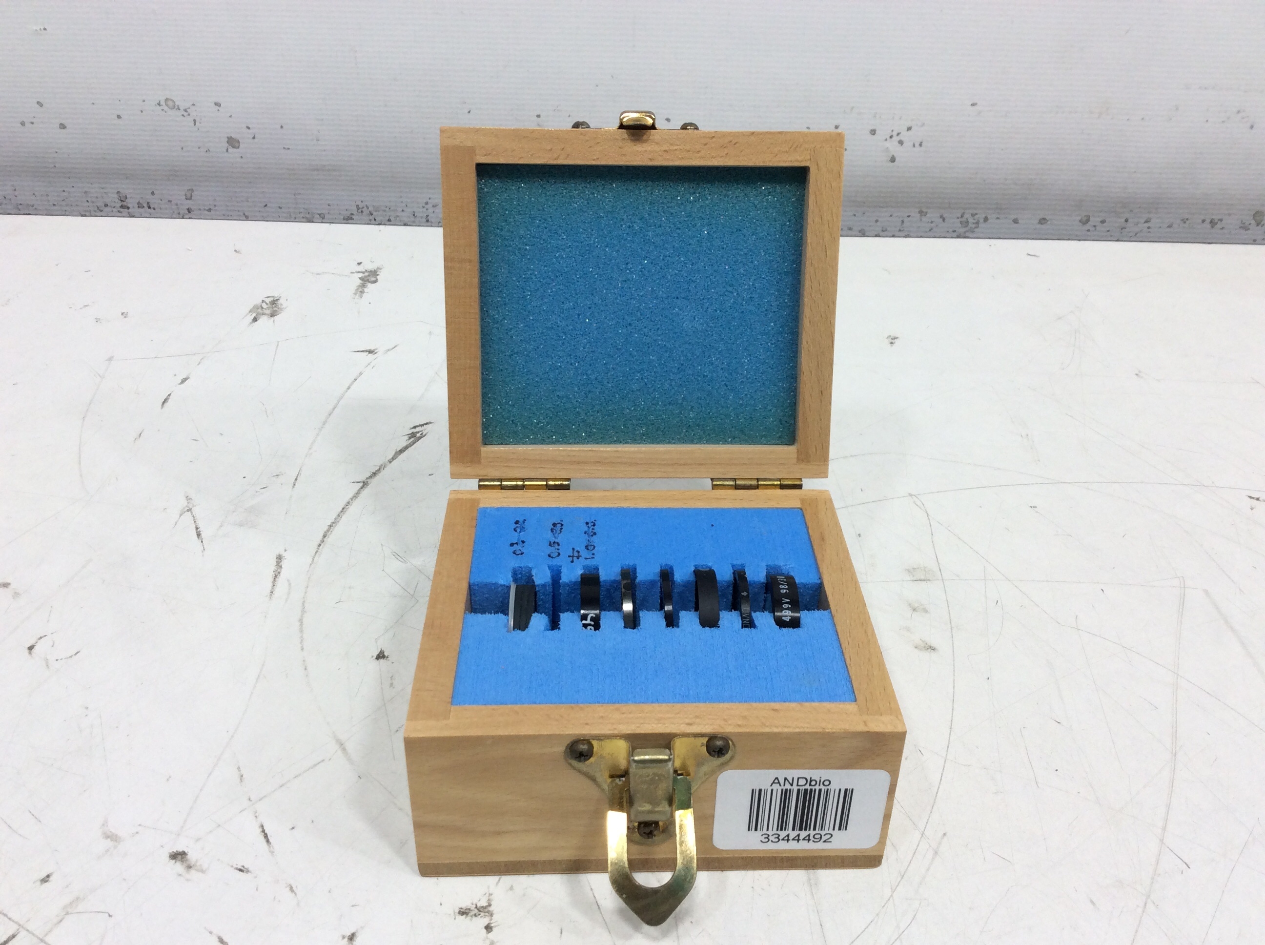 Edmund Achromatic Lenses Optical Microscopy Turnkey Functional Set Includes Case