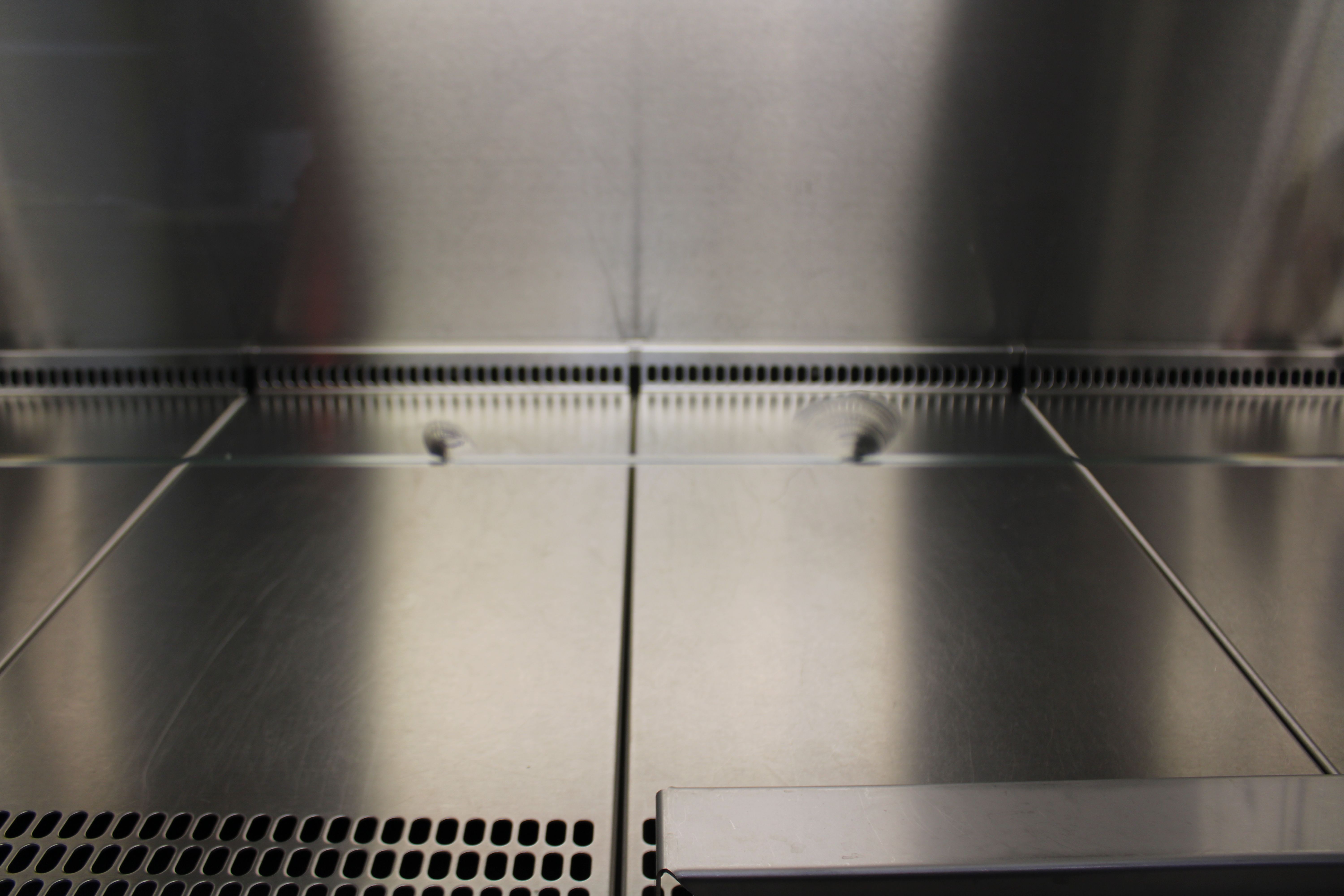 Thermo Safe 2020 4 foot Biosafety Cabinet Class II 230V 50/60Hz