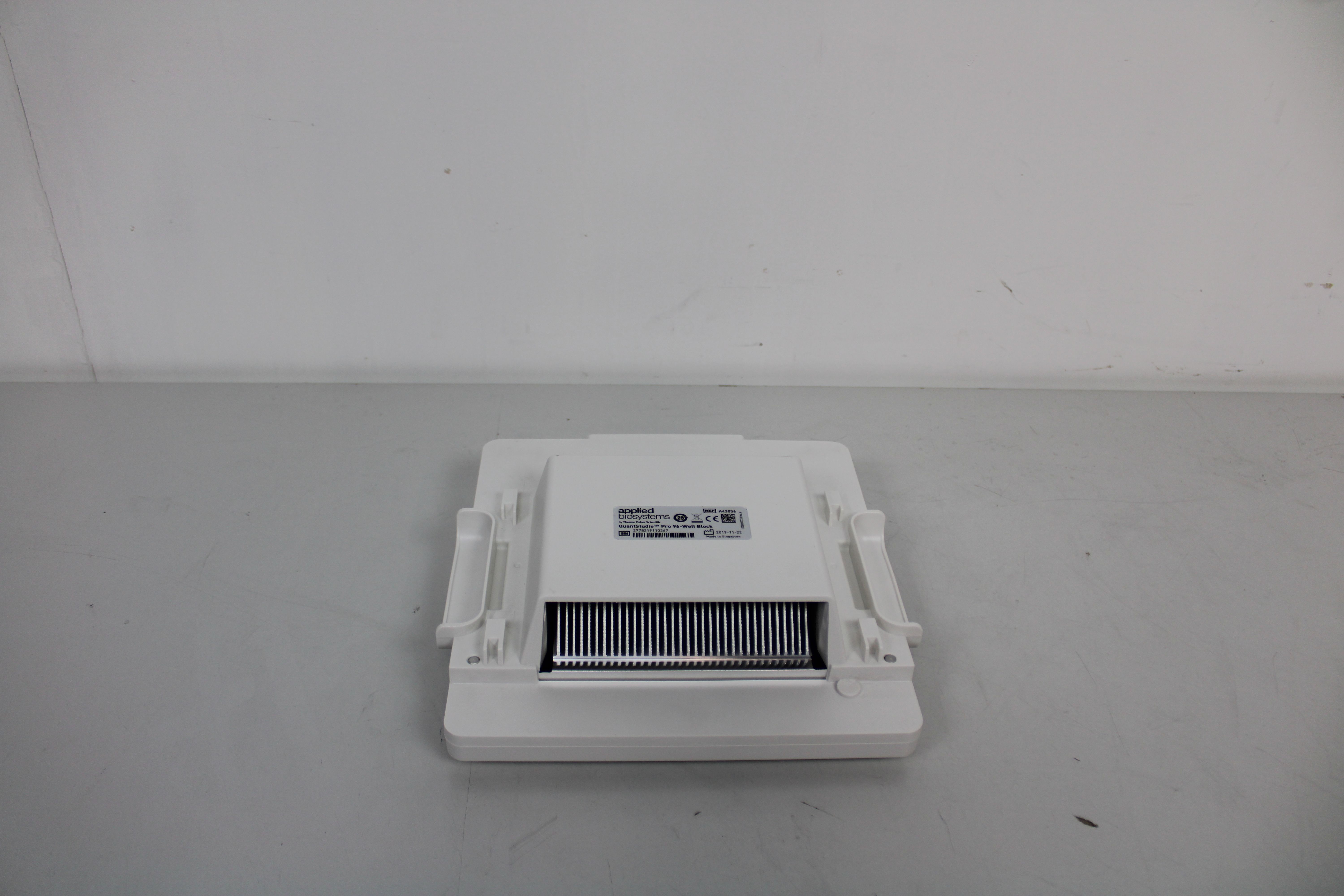 Applied Biosystems QuantStudio Pro 96-Well Block DNA Analysis System AS-IS