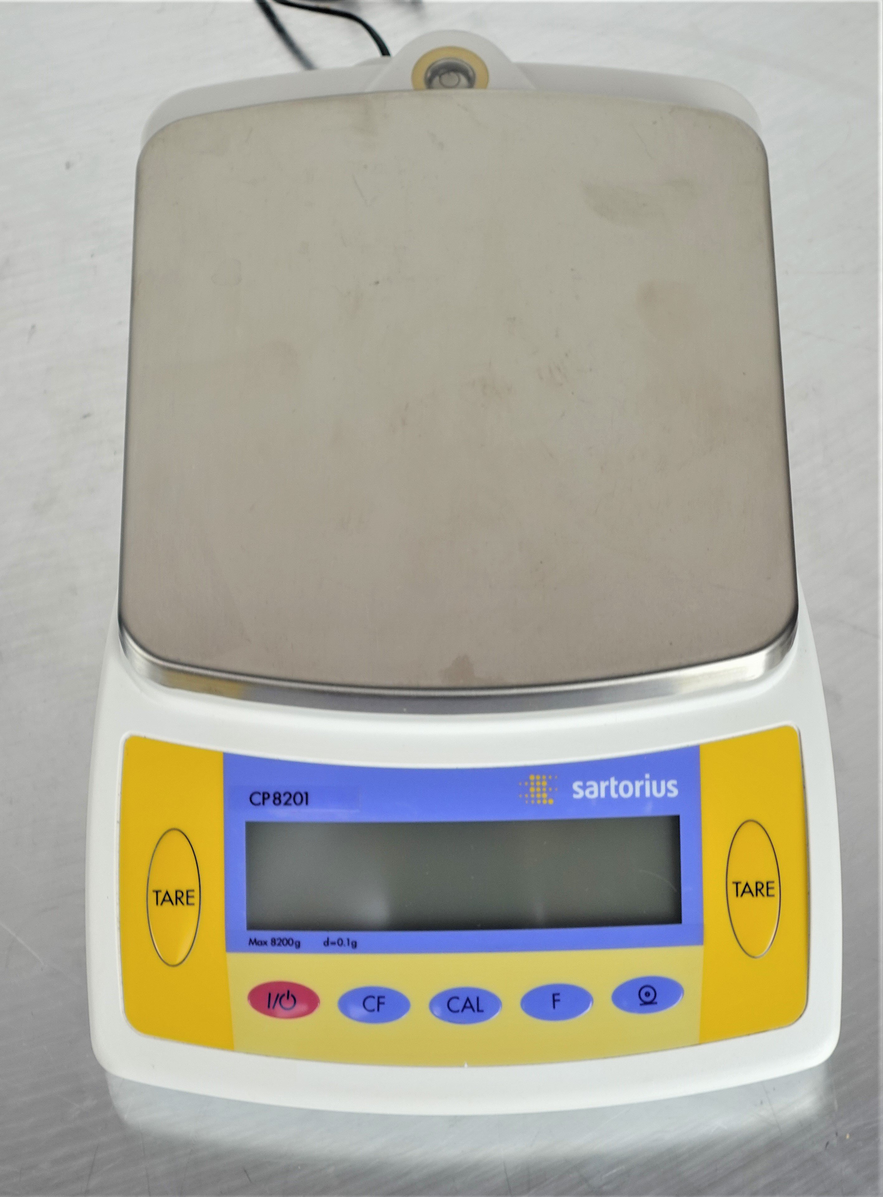 Sartorius CP8201 Lab Bench Scale 8200g Capacity 0.1g Readability Integrated Cal