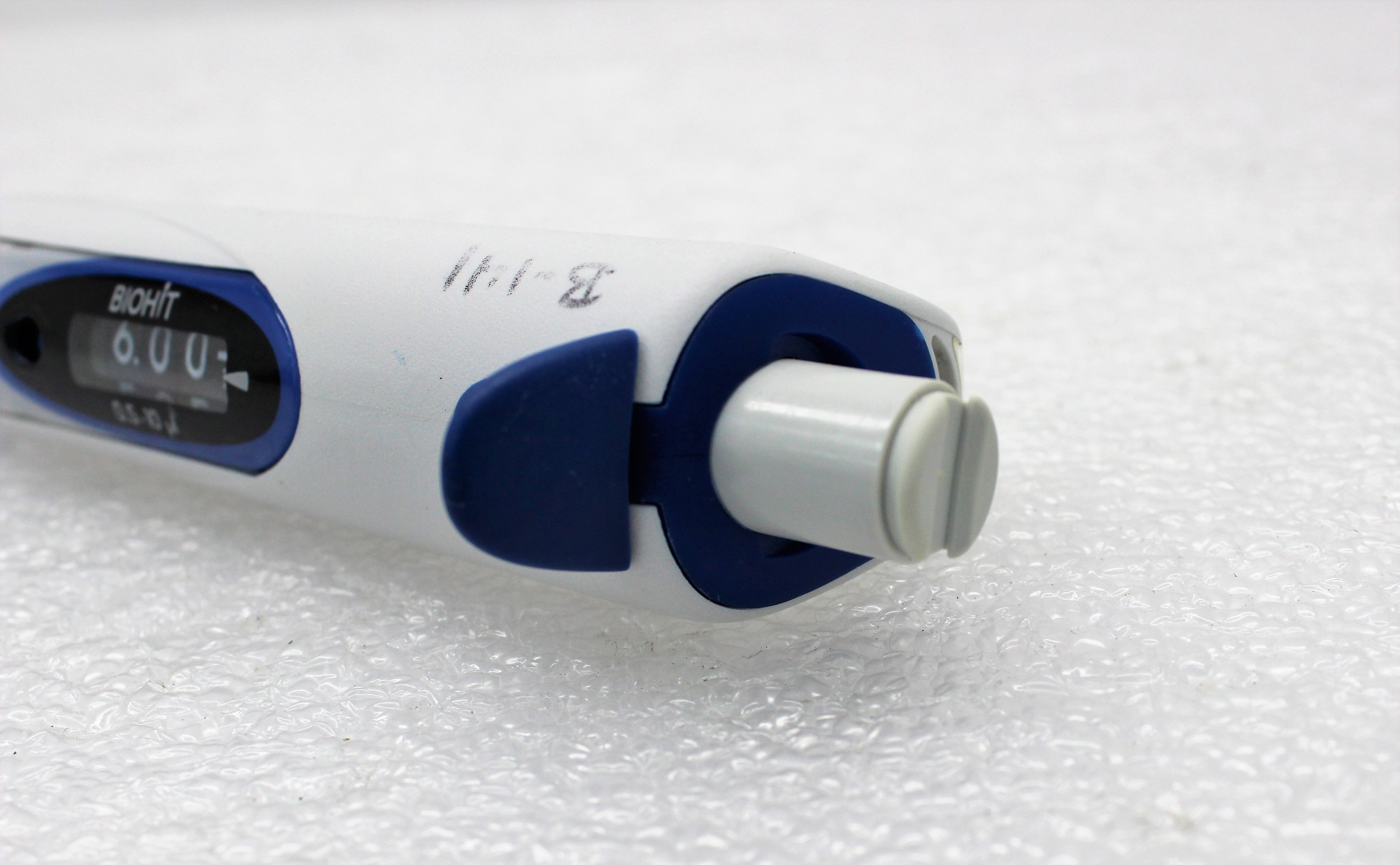 Biohit m10 Pipettor, 0.5-10ul Single Channel Ergonomic Design