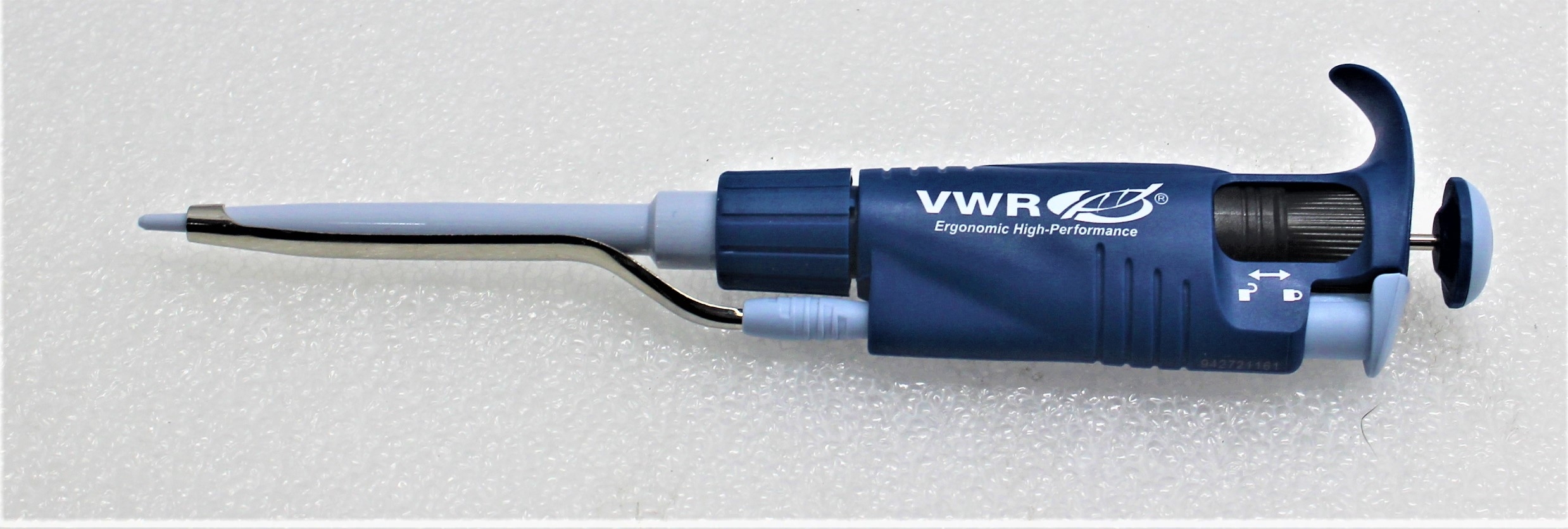 VWR VWR VE10 Pipettor Single Channel, 100uL Volume, Autoclavable