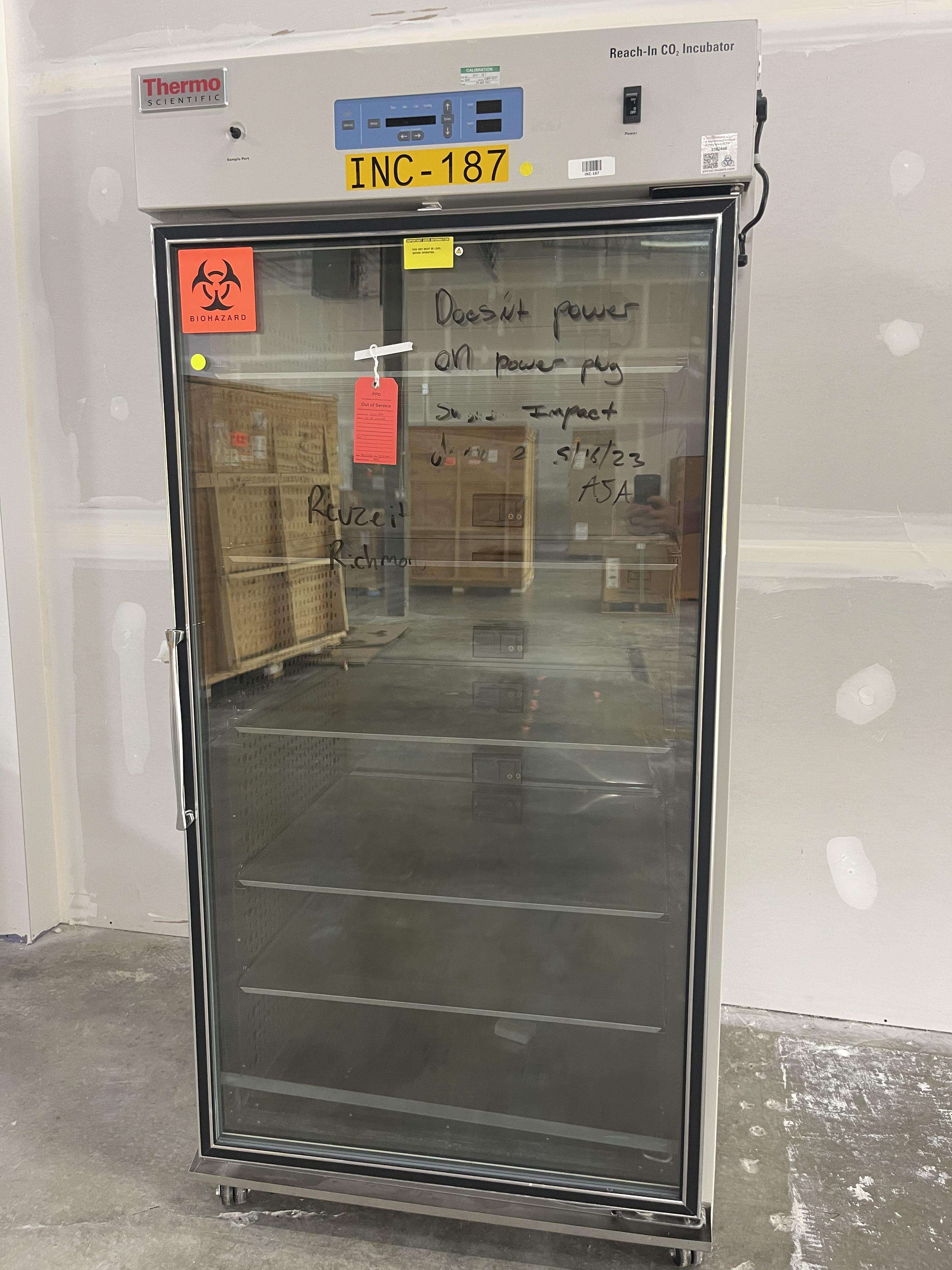 Thermo 3950 Large Capacity CO2 Incubator 821L Internal Stainless Steel
