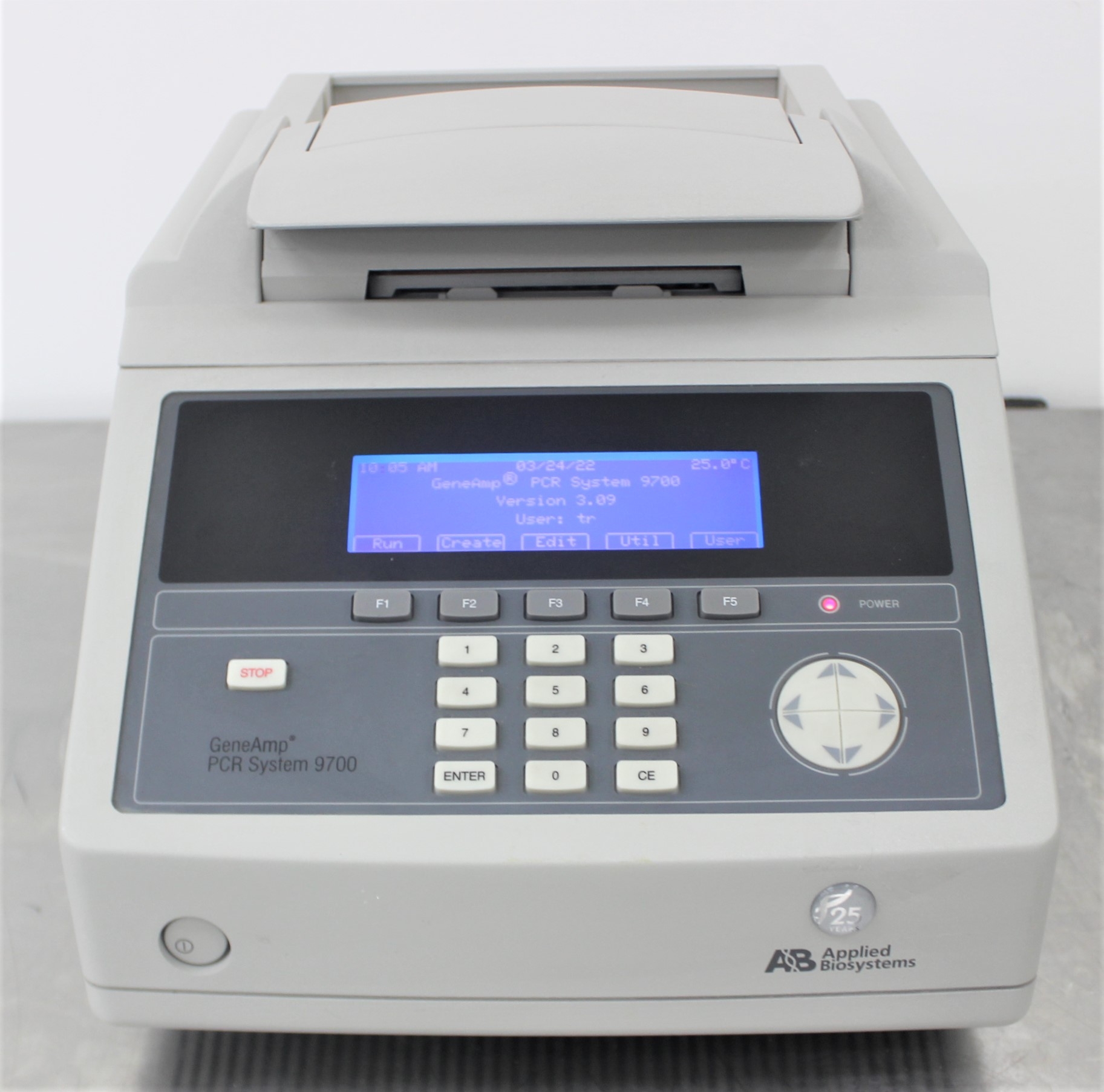 ABI PCR System 9700 Thermal Cycler 96-Well 4-99.9C High Uniformity