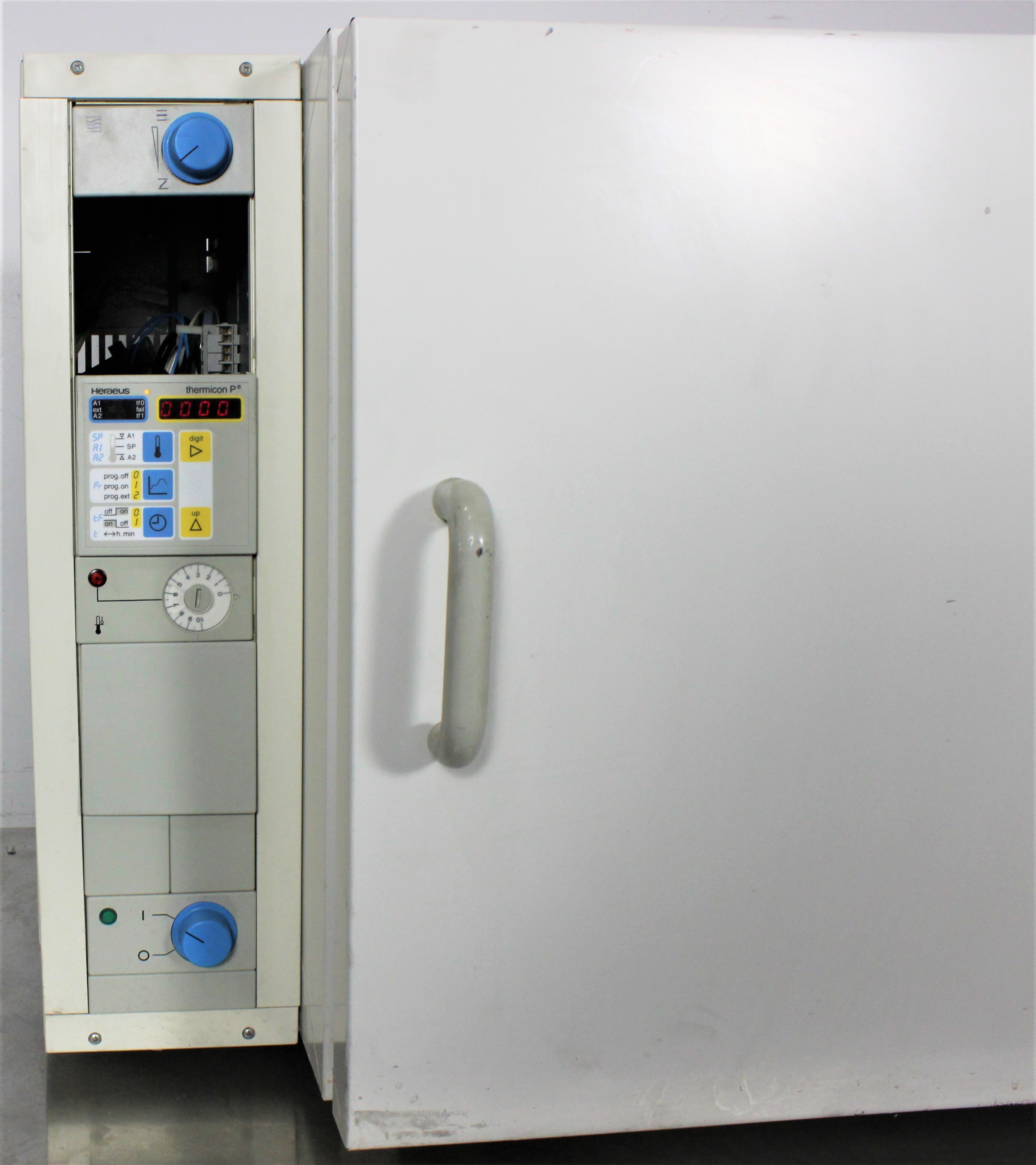 Heraeus B 6060 CO2 Incubator 57L 50-300C AS-IS Sale Needs Repairs