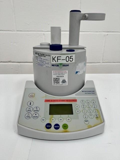 Mettler Toledo Titrator DL38 for Precise Water Determination in Samples