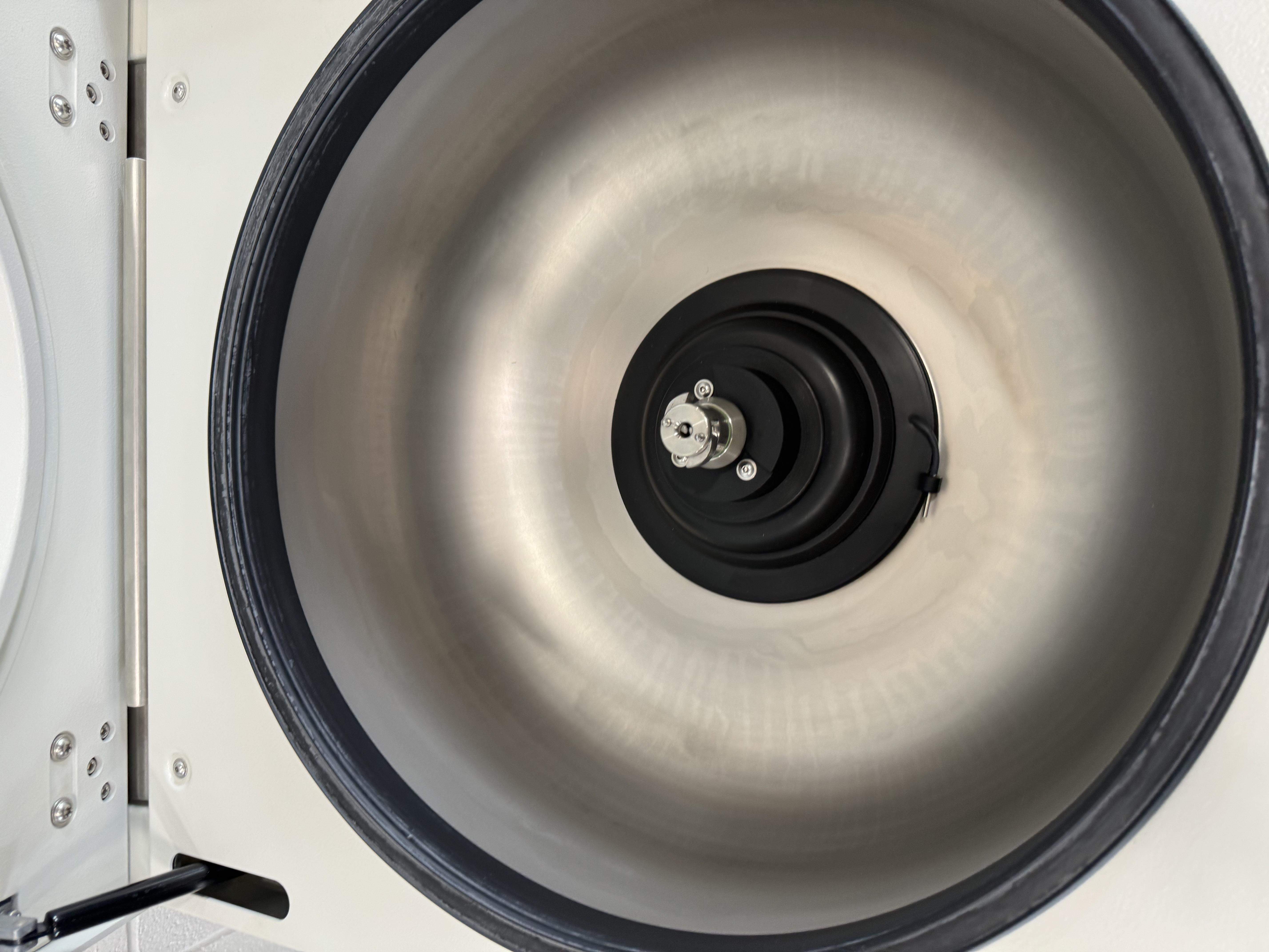 Legend XTR Sorvall Legend XTR Centrifuge 4x1000mL 15,200 RPM, Used