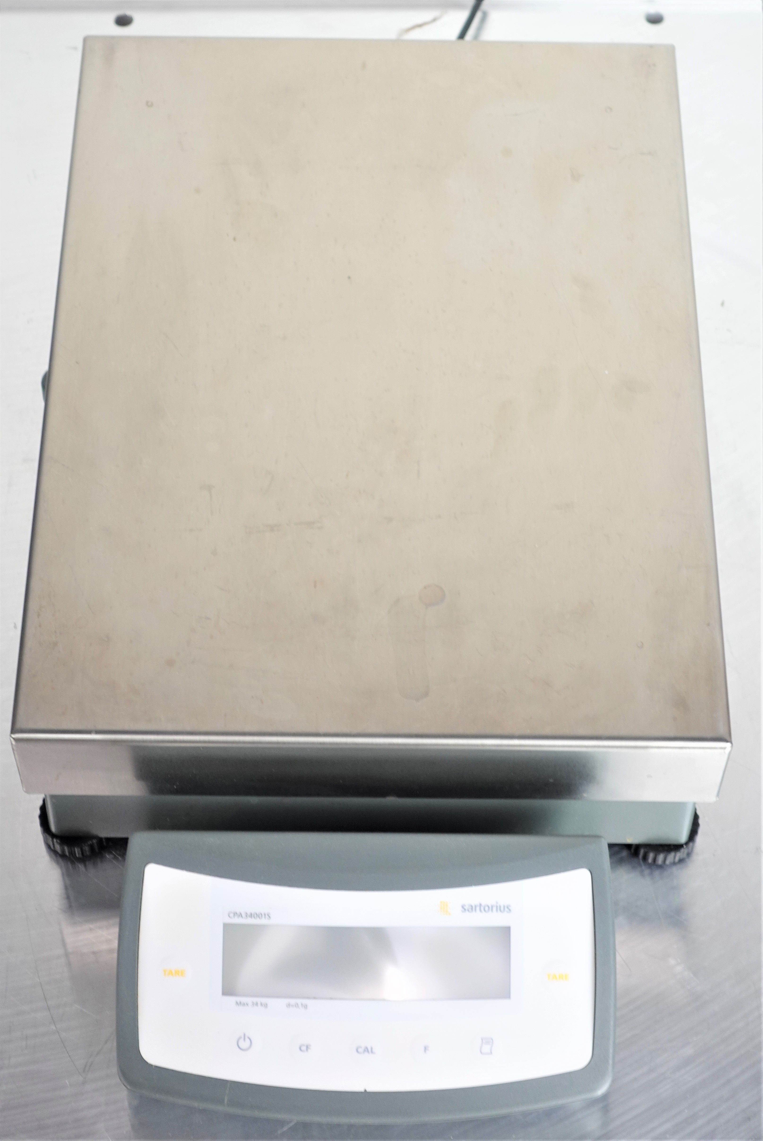 Sartorius CPA34001S Bench Scale 34000g 230V Accurate Weighing Reliable