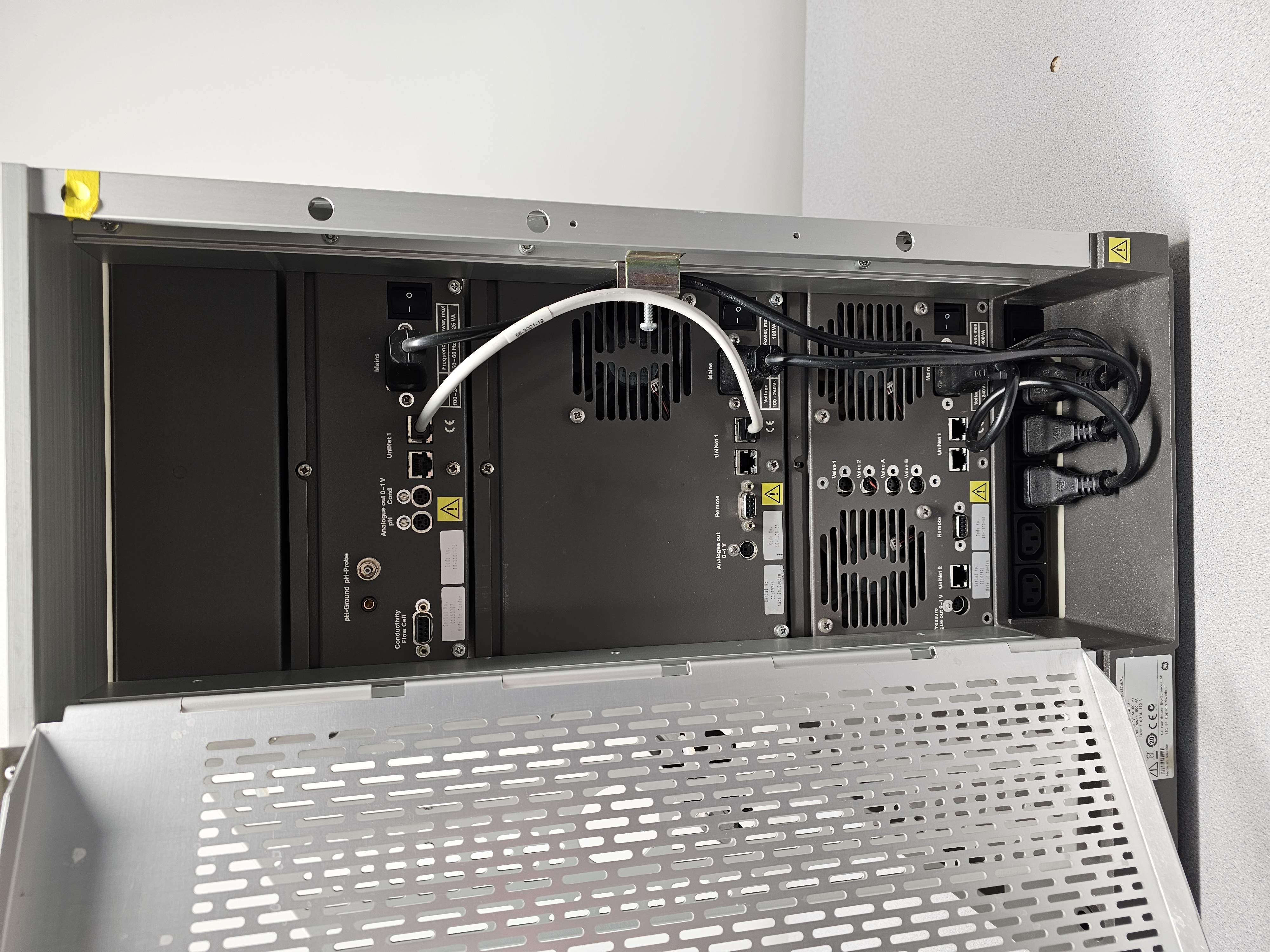 GE AKTAexplorer 100 Air FPLC System Chromatography AS/IS Needs Repair Parts