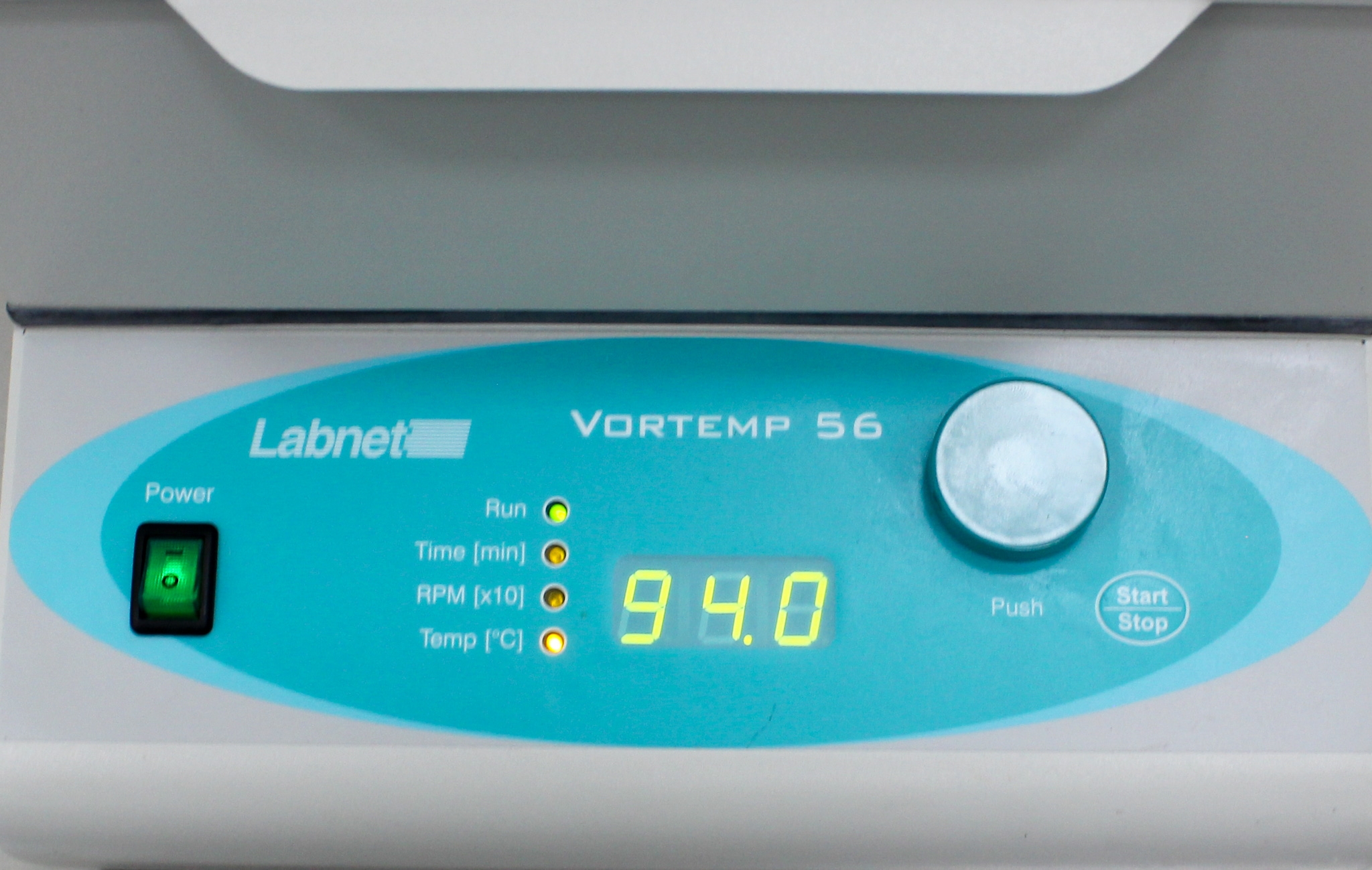 Labnet S2056-A Incubator Shaker Model Temperature Range 5C to 99C New 