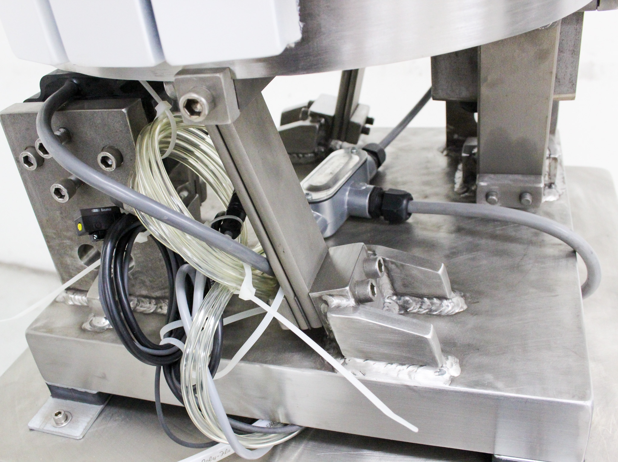 R-Tech Model 15-110AC Vibratory Bowl Feeder, Precision Part Sorting System