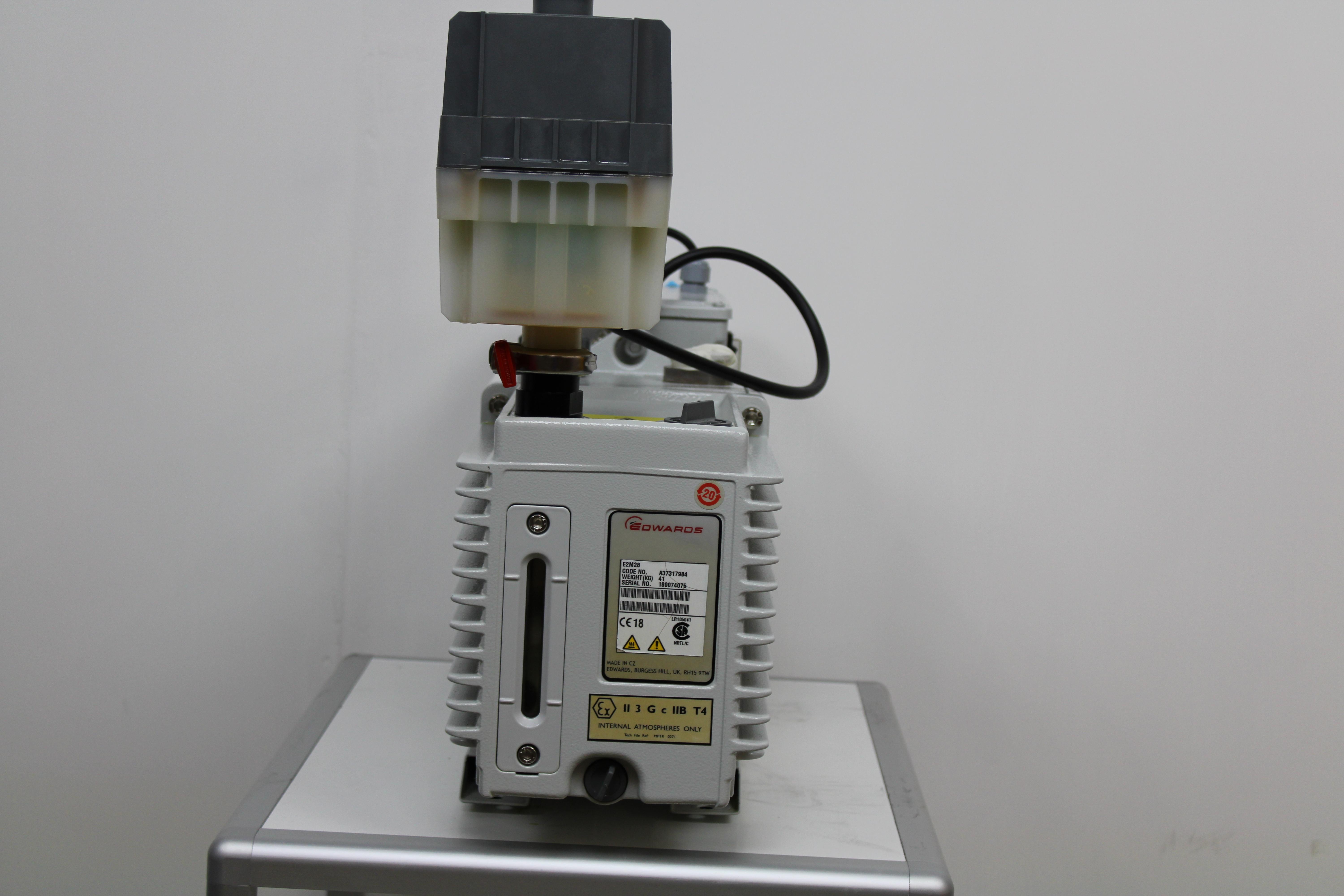 Edwards E2M28 Vacuum Pump Used 230V 50/60Hz Fast Quiet Industrial Pumping