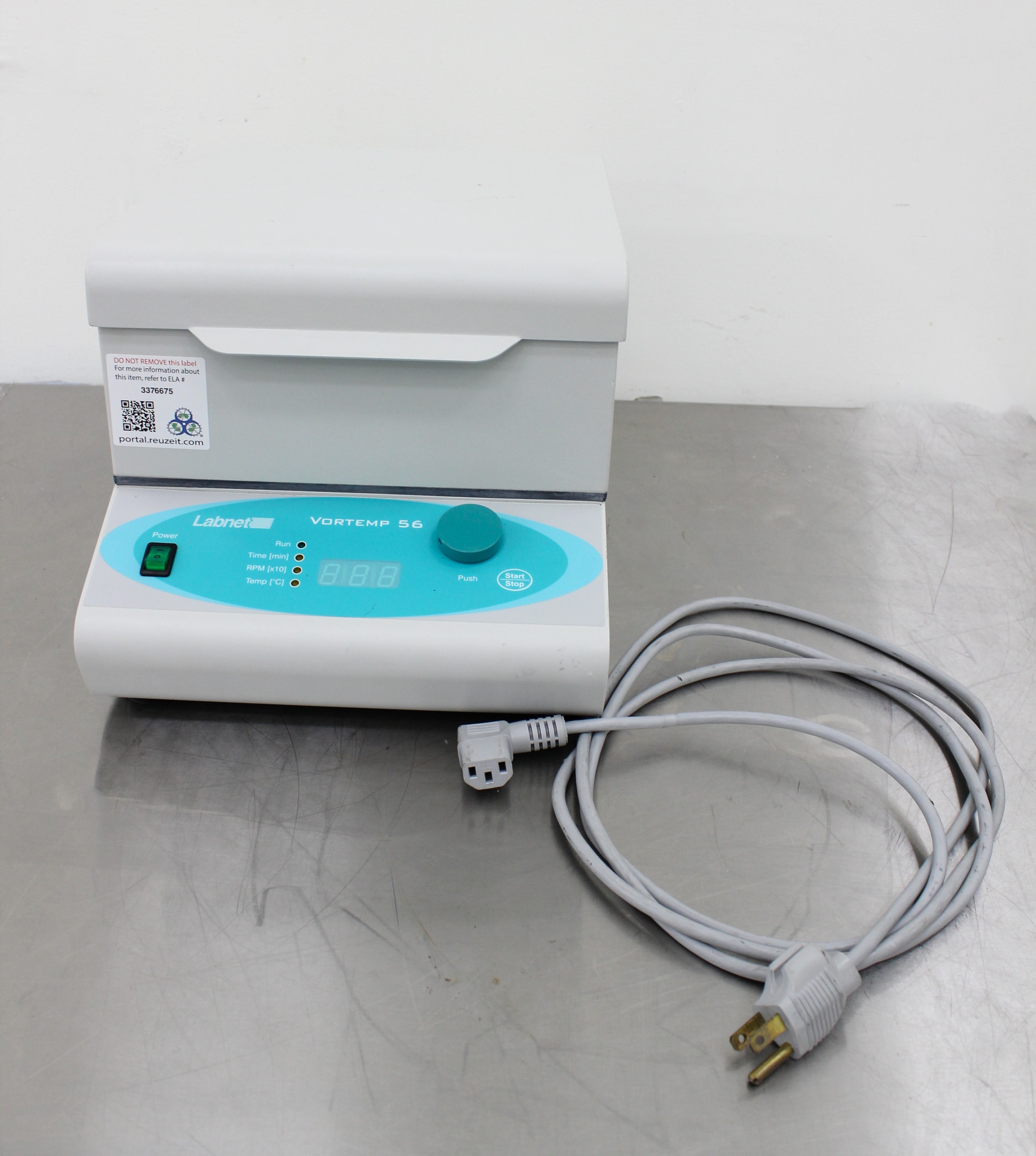 Labnet S2056-A Incubator Shaker Model Temperature Range 5C to 99C New 