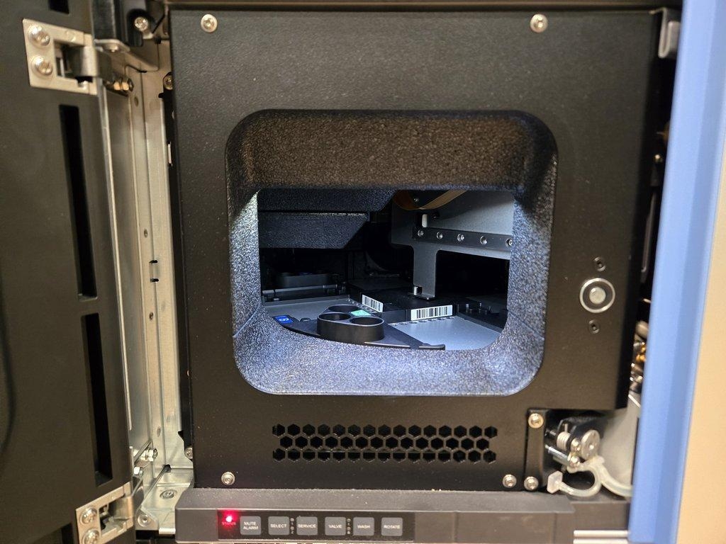 Thermo Vanquish UHPLC System HPLC Includes Pump & Detector Germany 2016