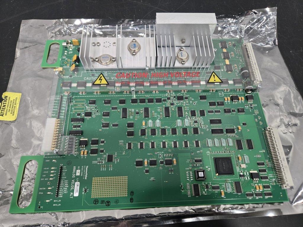 Thermo Q EXACTIVE HF Mass Spectrometer LC/MS Advanced Analysis 230V