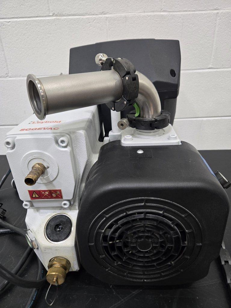 Leybold SV40-65 BI FC Rotary Vane Pump Vacuum Good Condition 200-240V