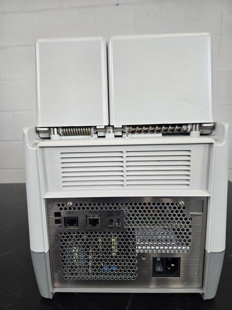 Eppendorf Nexus X2e PCR Thermal Cycler 16-Well 100-130V 50/60Hz Lab Equipment