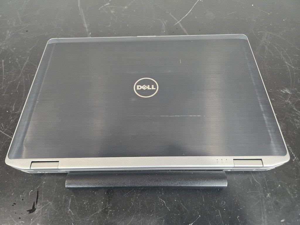Dell Latitude E6530 Laptop IT Equipment Powers On Ideal for Lab Computing