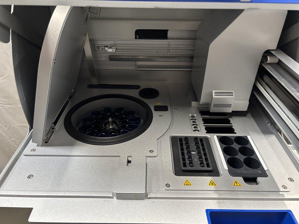 Qiagen 9002864 QIAcube Connect Centrifuge for Efficient Sample Processing