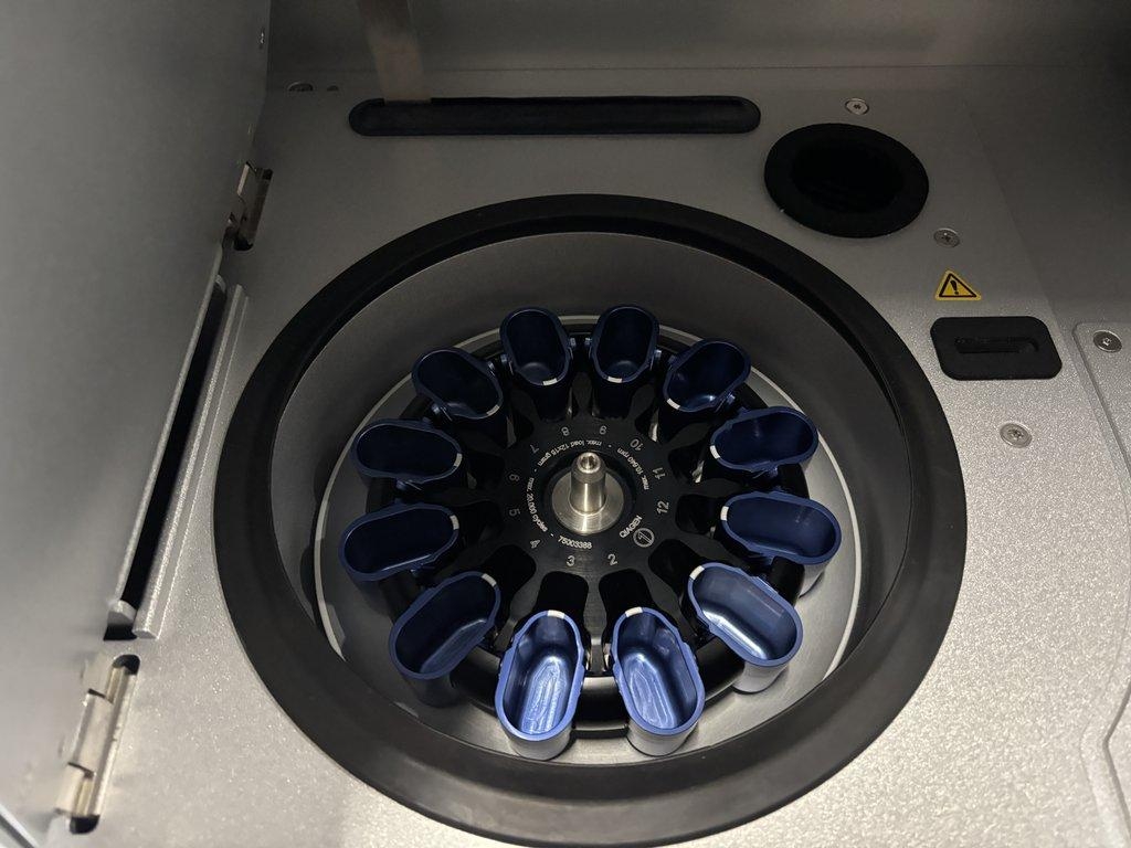 Qiagen 9002864 QIAcube Connect Centrifuge for Efficient Sample Processing