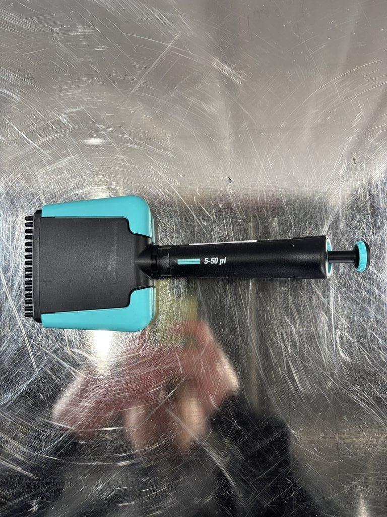 Thermo Scientific 4662090 Finnpipette F2 Pipette 5-50uL Good Condition