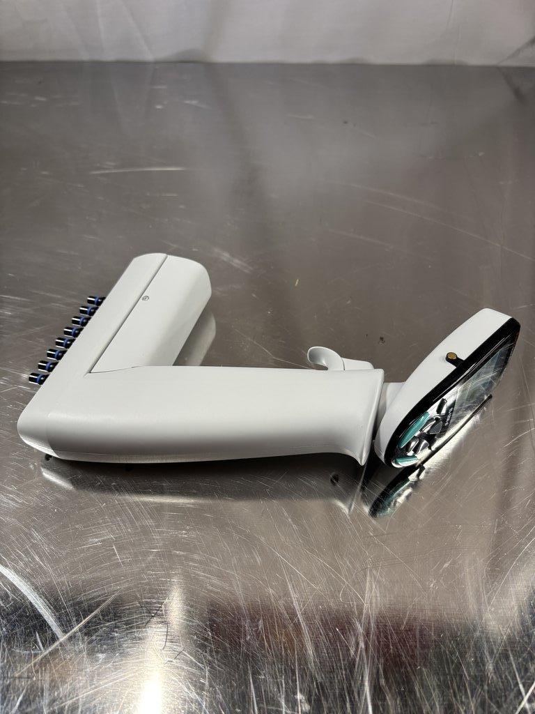 Thermo Scientific 4671100BT 8 Channel Pipette E1-ClipTip, Good Condition