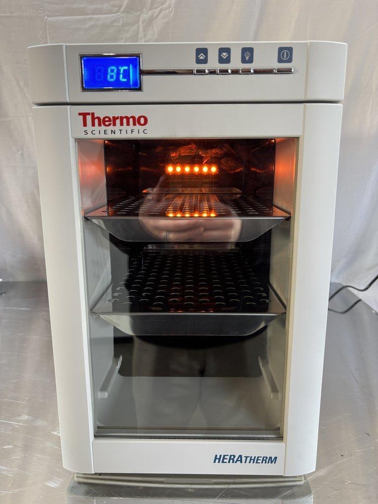 Thermo Scientific Heratherm IMC18 Compact Microbiological Incubator