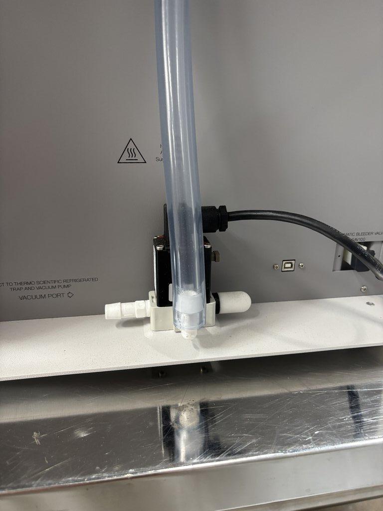 Thermo Scientific SpeedVac SPD210 Evaporator