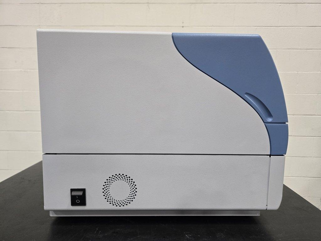 Thermo Scientific Fluoroskan Ascent FL Microplate Reader