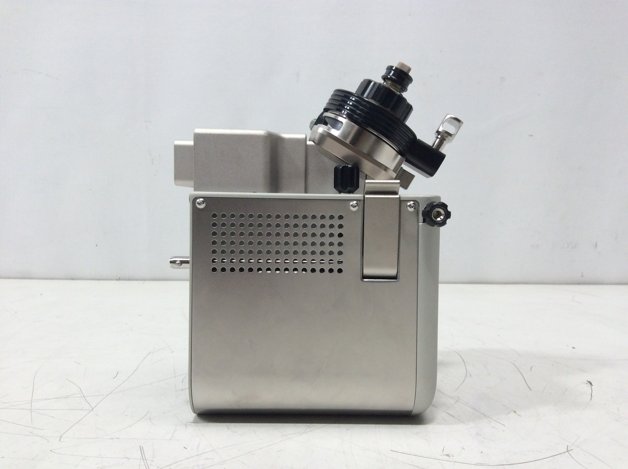 Dynamic Integrated Solutions 80000-60345 Electrospray Source Housing