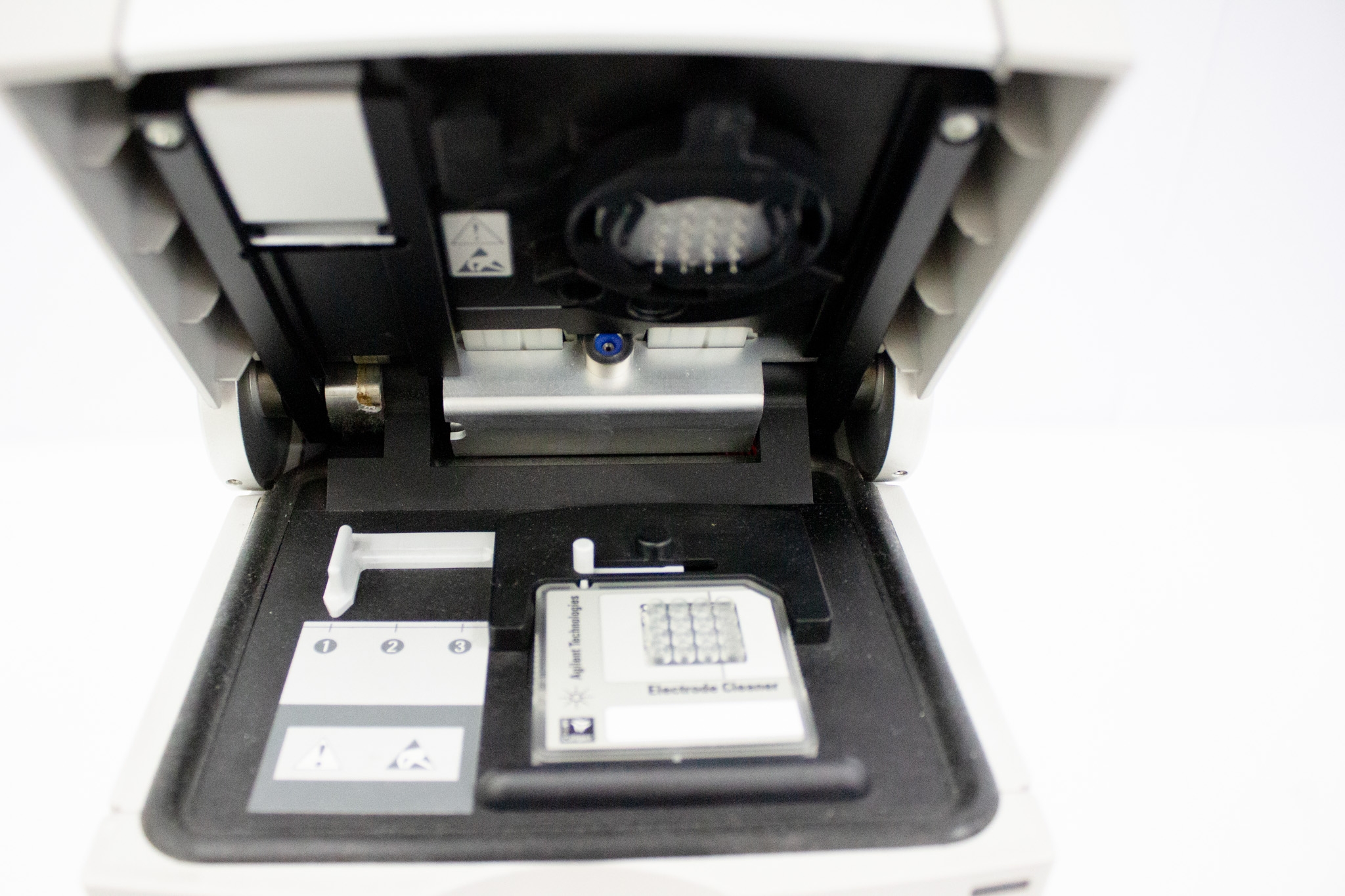 Agilent G2946 Bioanalyzer Electrophoresis System, 120V, Near New Condition