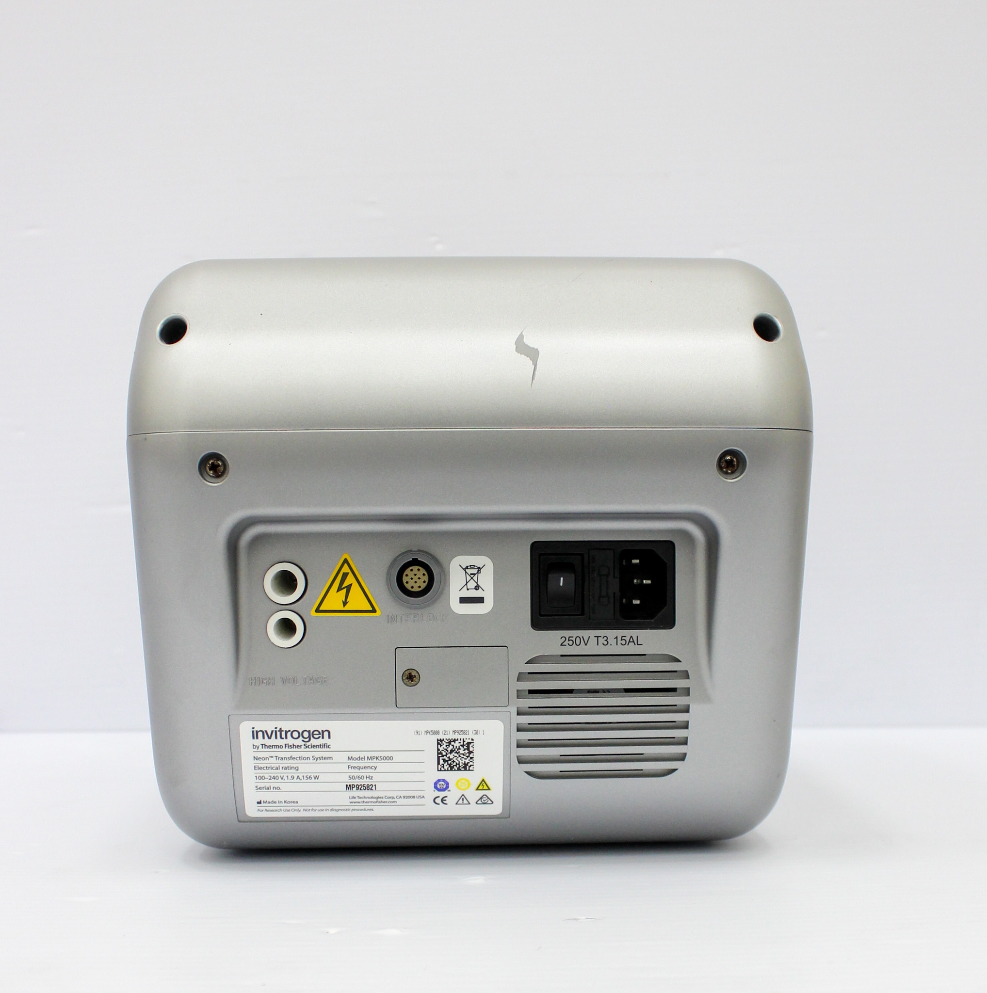 Invitrogen MPK5000 Molecular Biology Neon Transfection System 120V/220V 5000RPM