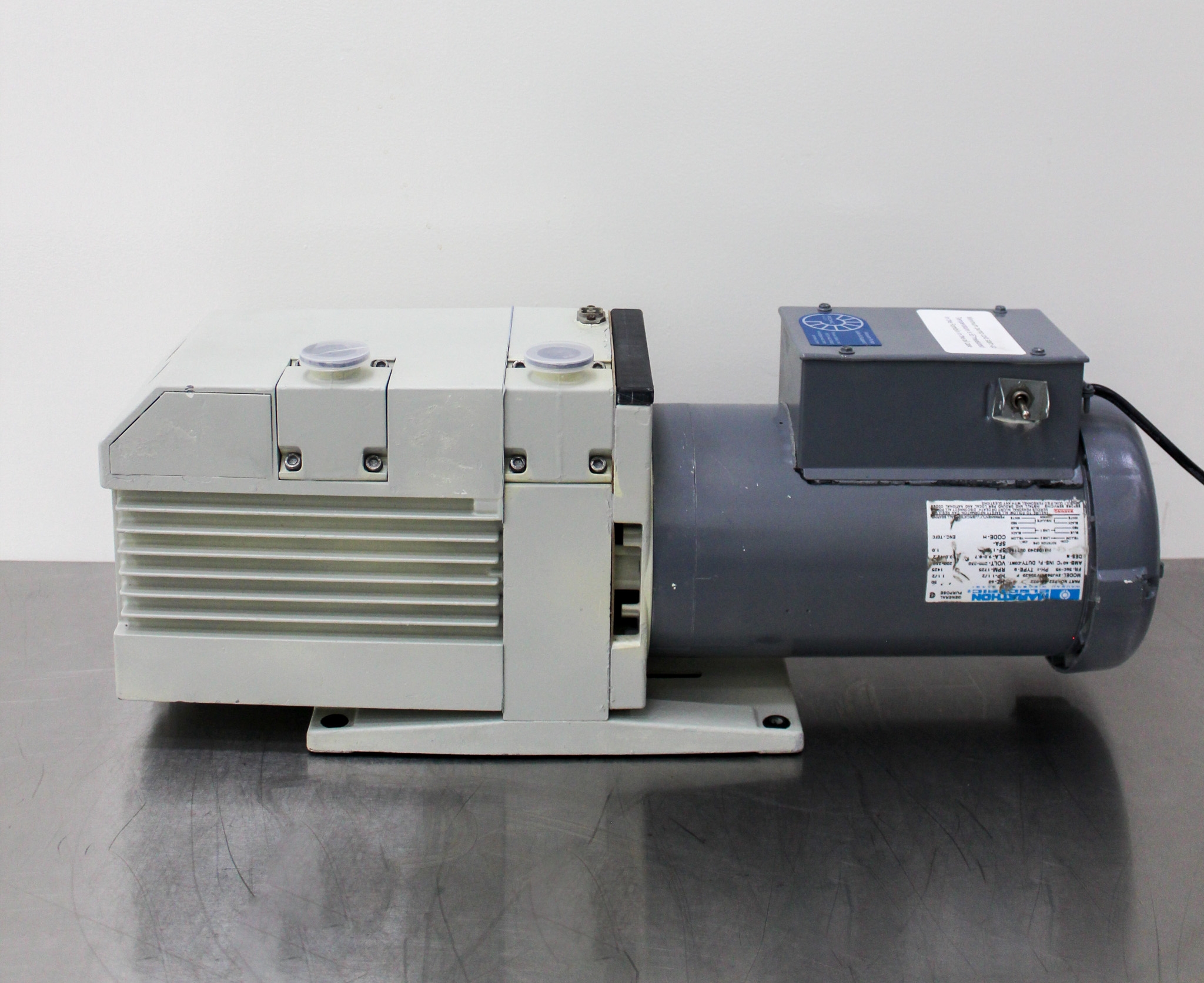 Leybold D25BCS CPD Storage Vacuum Pump - Reliable and Durable