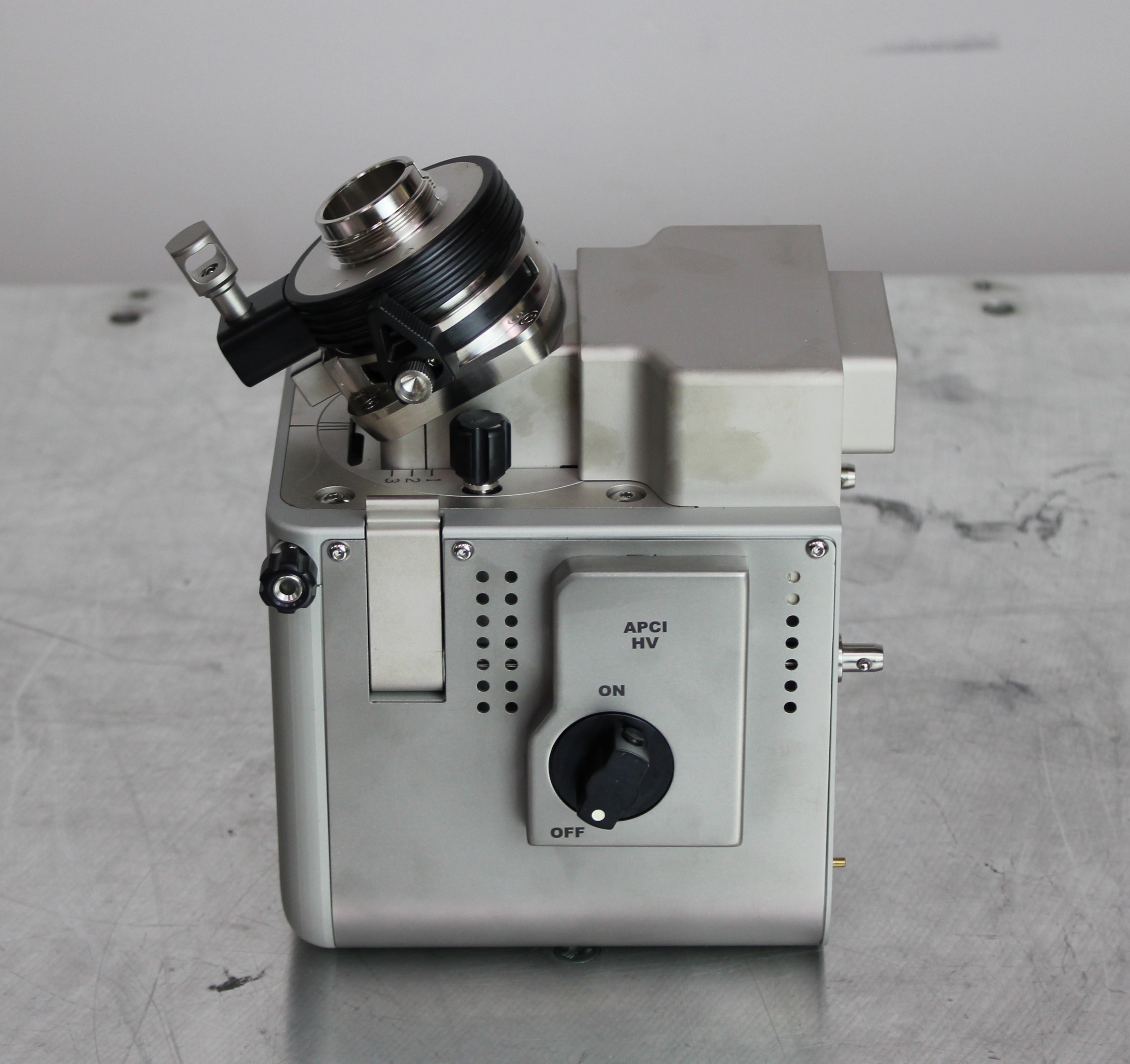 DIS 80111-60470 Mass Spectrometry Housing Functional Used Cosmetic Wear