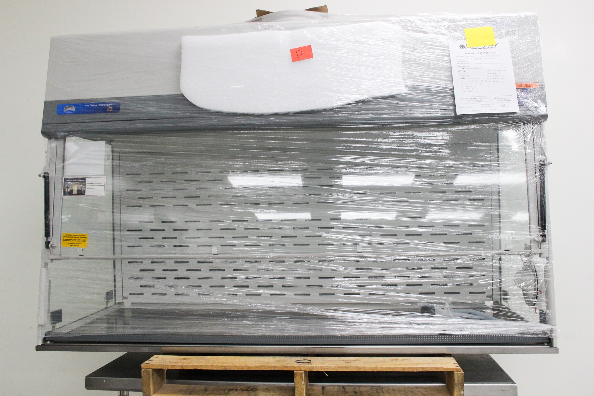 Labconco XPert 6' Filtered Balance System HEPA Ergonomic Enclosure Used