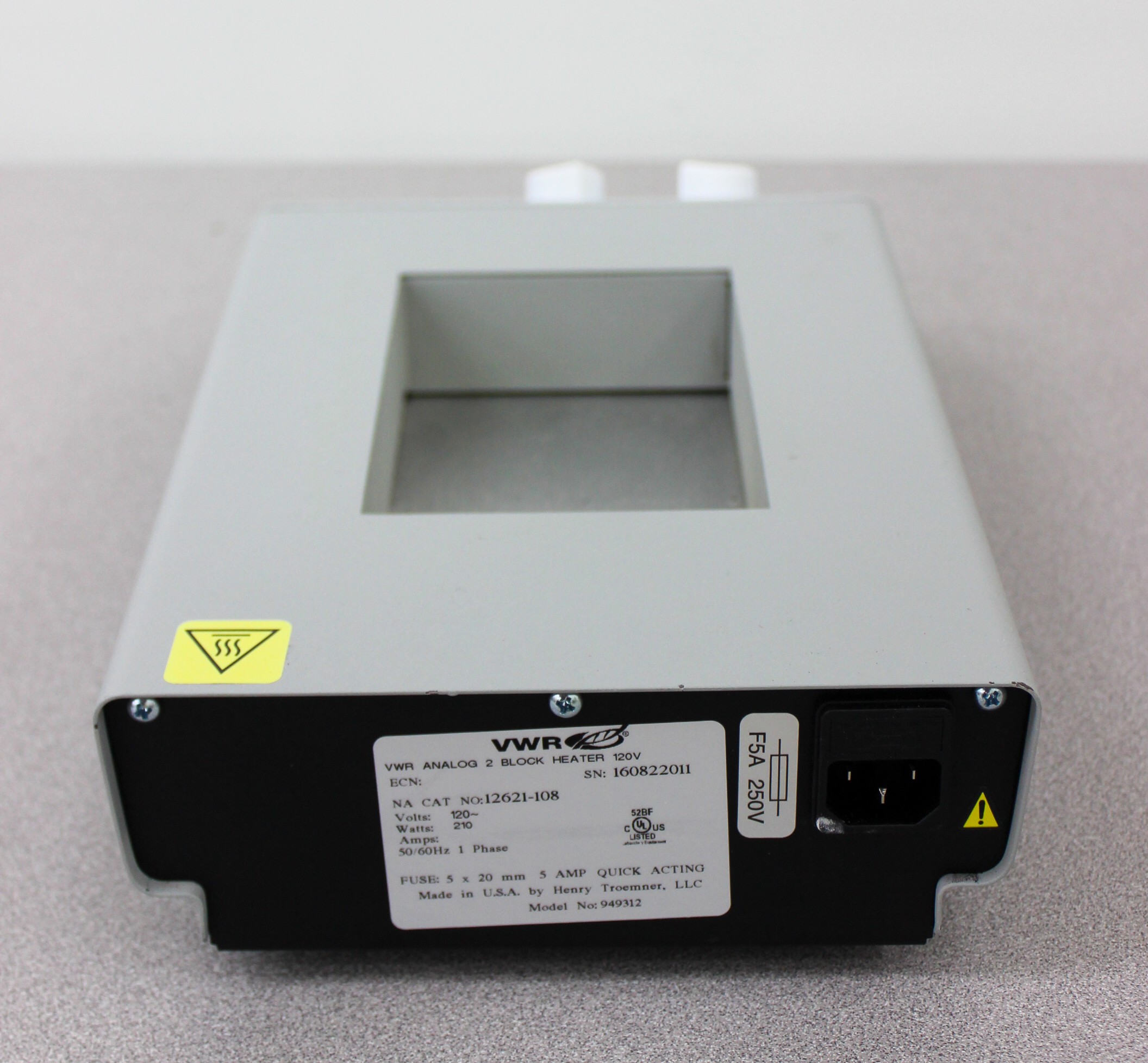 VWR 949312 Dry Bath, Adjustable Temp Control 150C Turn-Key System