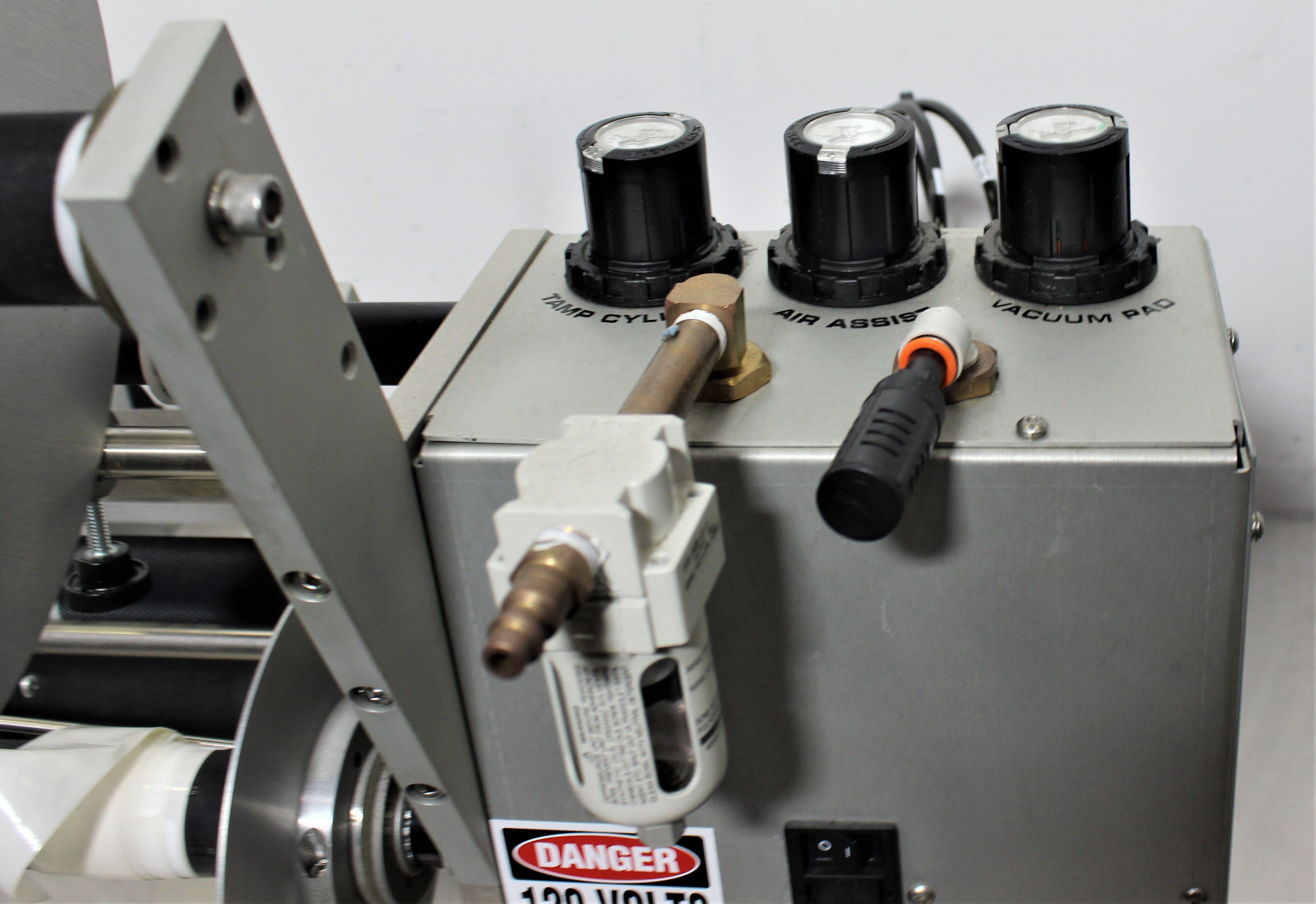 Quadrel T2 Labeling System Semi-Auto Labeler 25 Products/Min Used VG