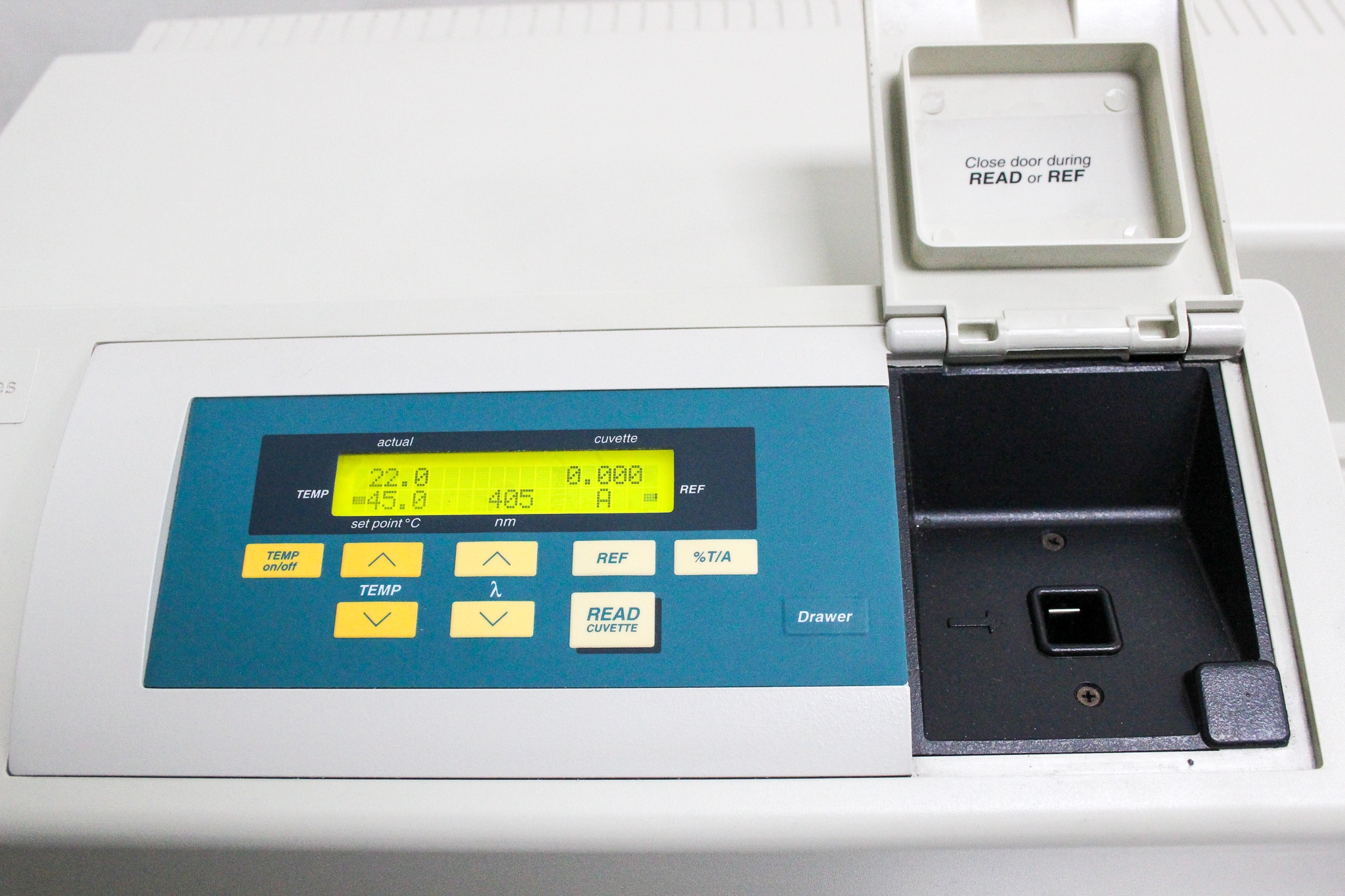 Molecular Devices SpectraMax Plus 384 Microplate Reader UV-Vis Absorbance 384-Well
