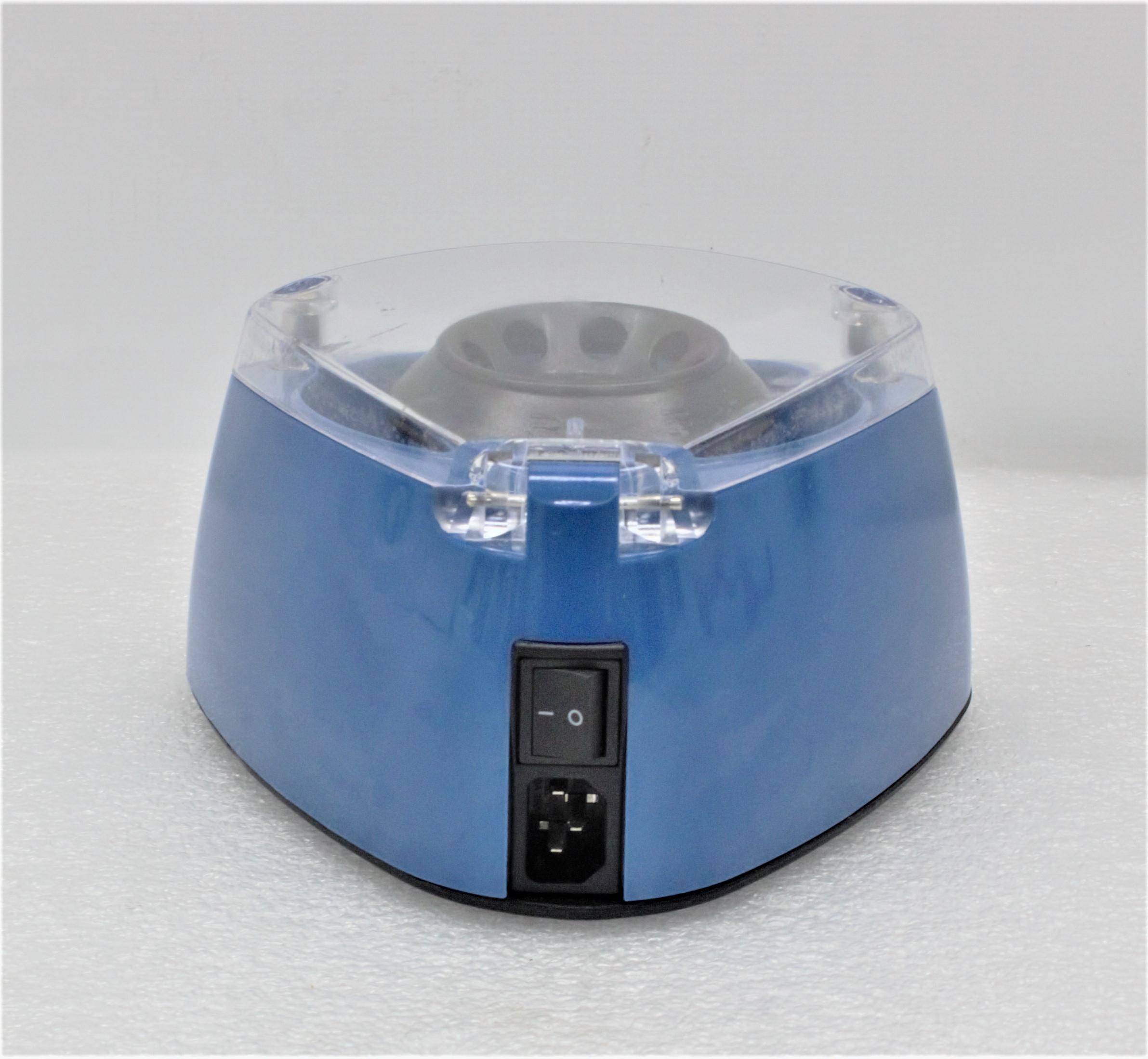 VWR Mini Centrifuge Good 6000 RPM Microcentrifuge 6 x 1.5/2.0mL Capacity