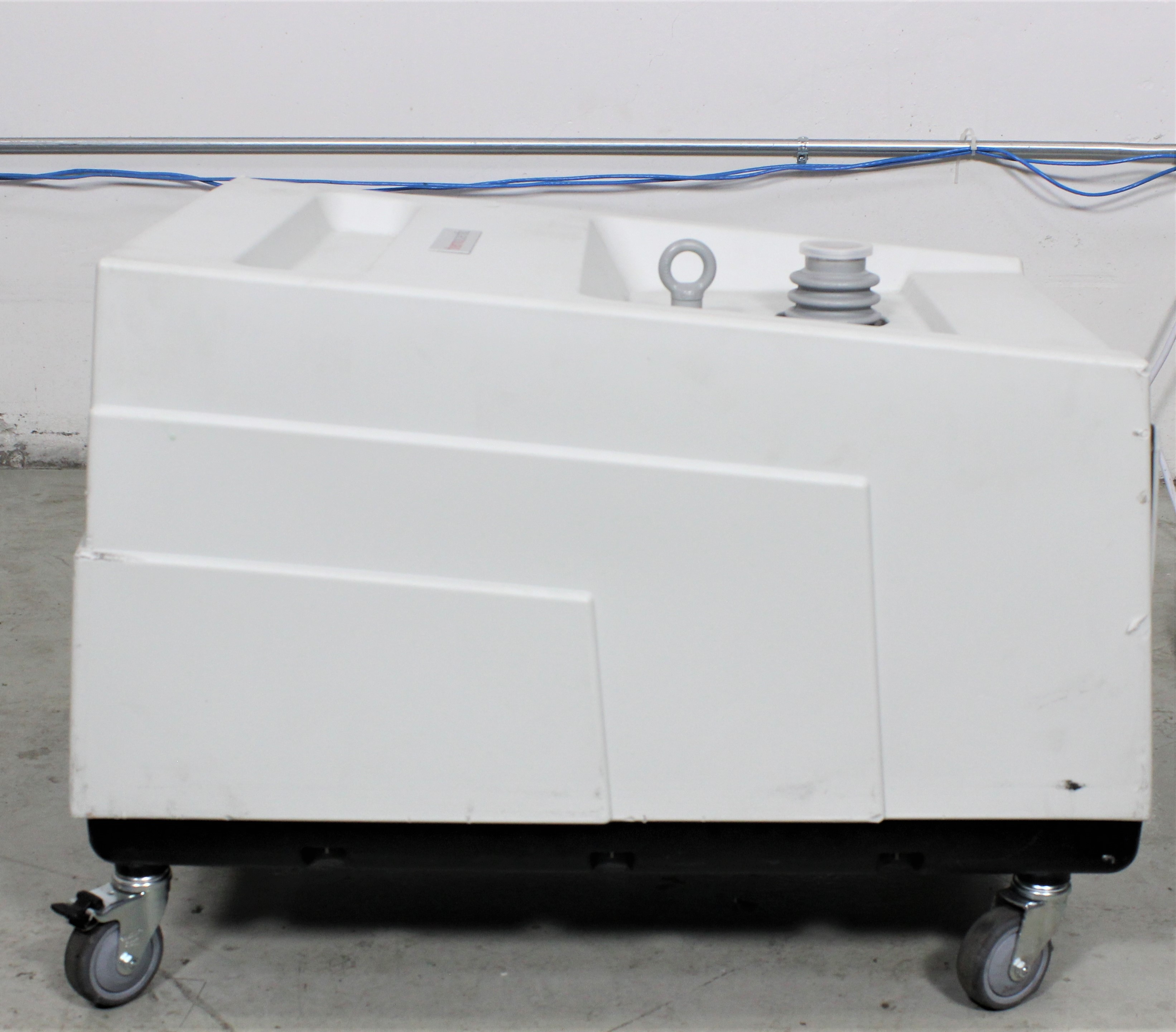 Agilent X3702 64100 Vacuum Pump - Rotary Vane, Single Stage, 120/220V