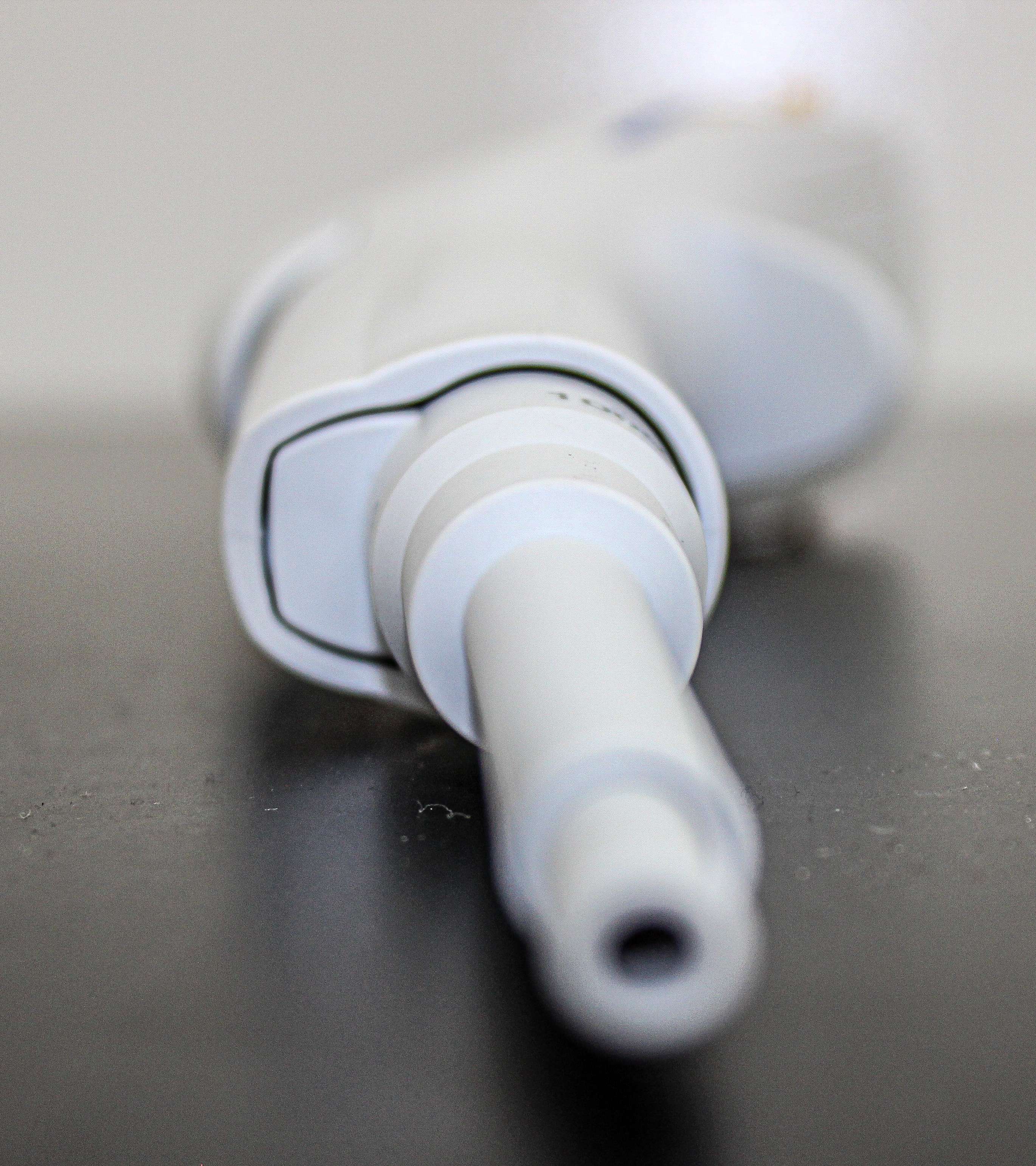 Eppendorf Xplorer Pipettor Liquid Handling 50 to 1000ul Ergonomic Accurate