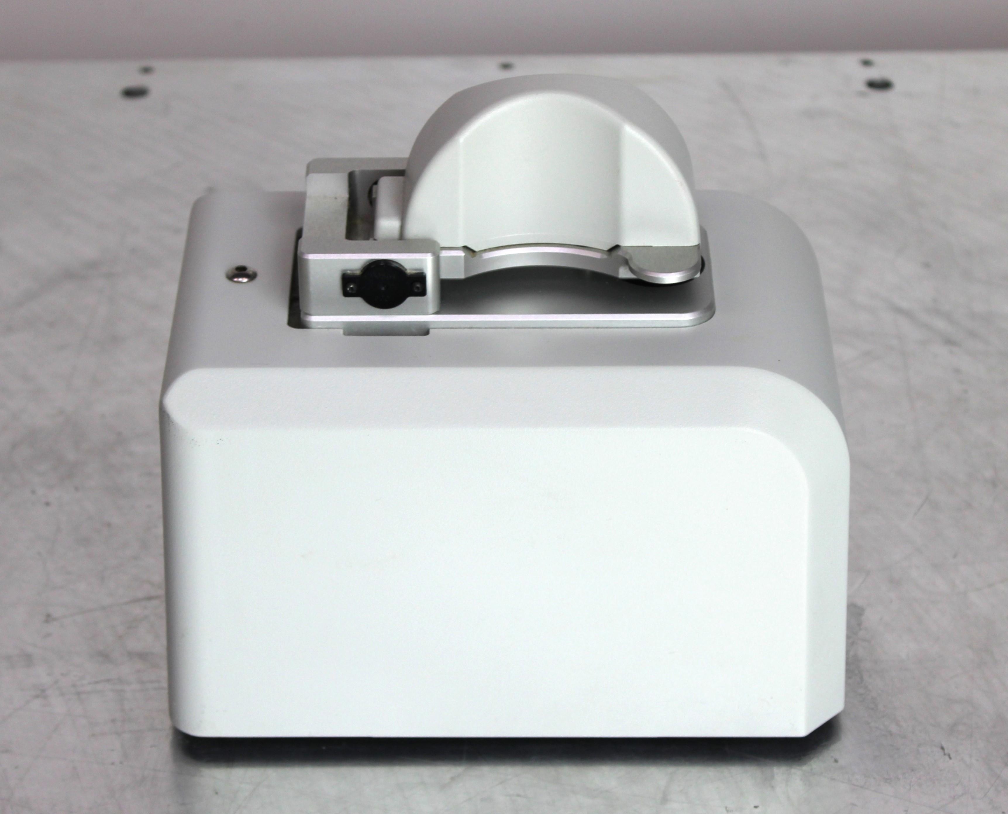 Thermo NanoDrop 2000 UV-Vis Spectrophotometer E112352 Compact Micro UV-Vis
