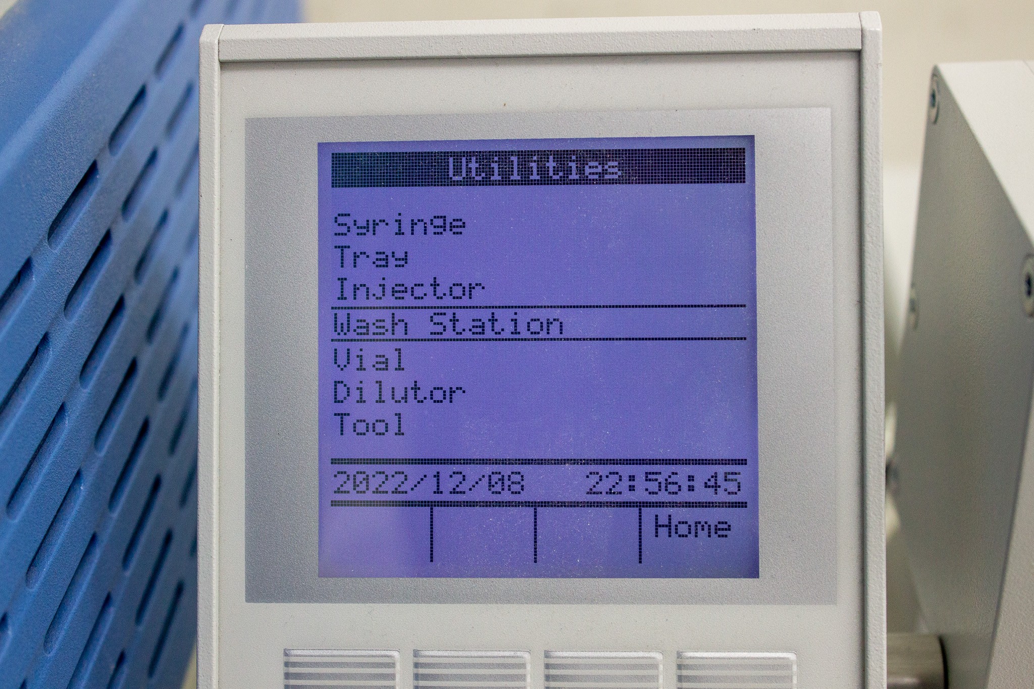 Thermo Transcend LX1 HPLC TSQ Quantum Mass Spec Includes Ion Source