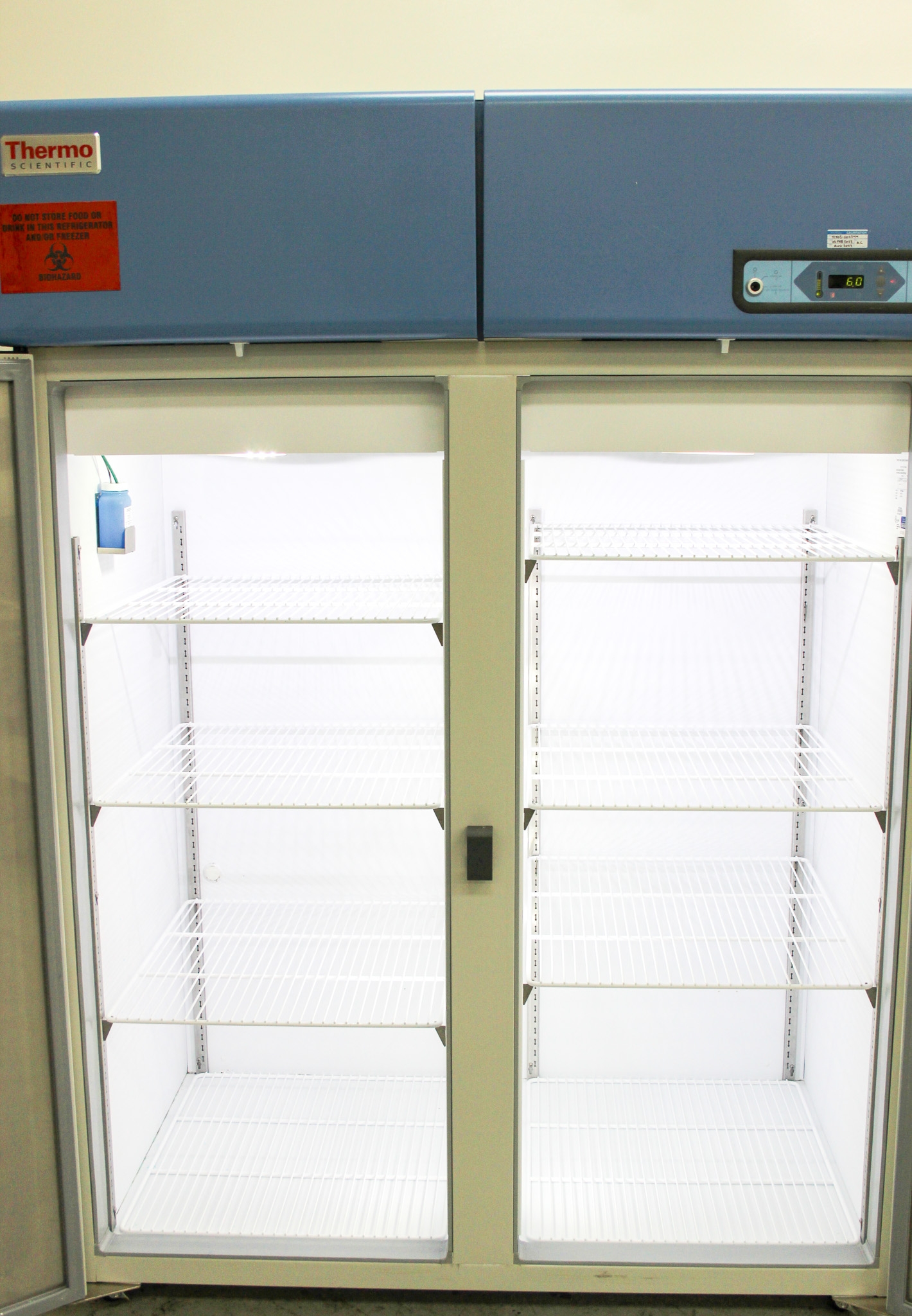 Thermo REL5004A Lab Refrigerator Dual Door 51.1CF Air Circulation, Locking