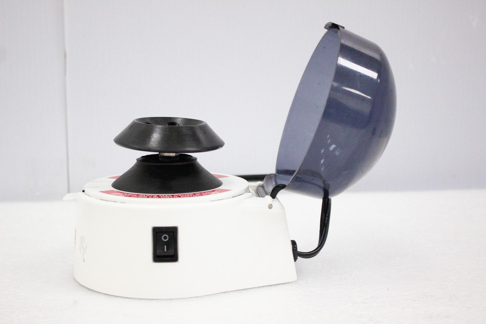 USA Scientific SD 6-place Sonal Microcentrifuge 6000 RPM Compact Lab Use