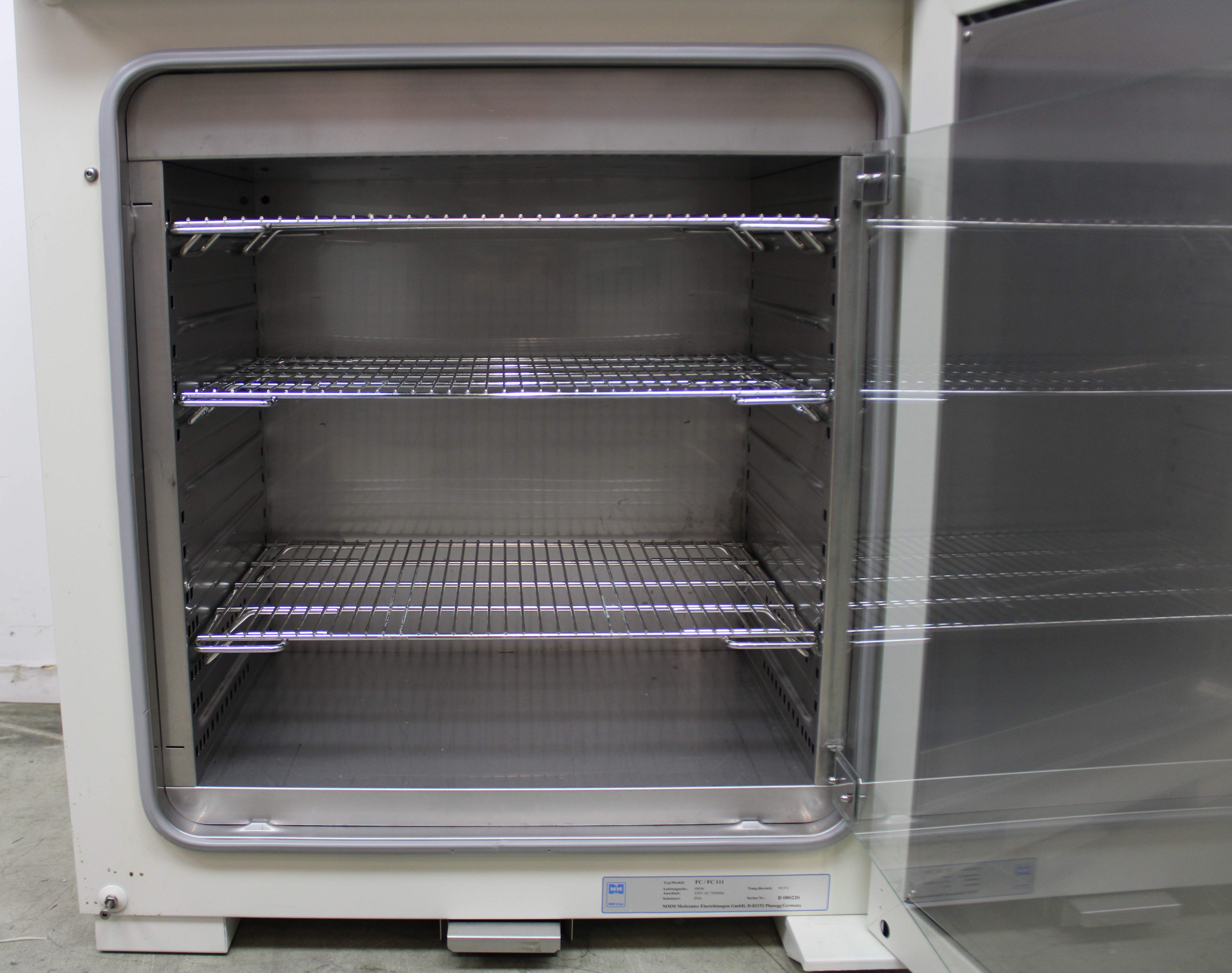 MMM Friocell 111 Incubator Incubator Studies 0-99C 2 Shelves Germany
