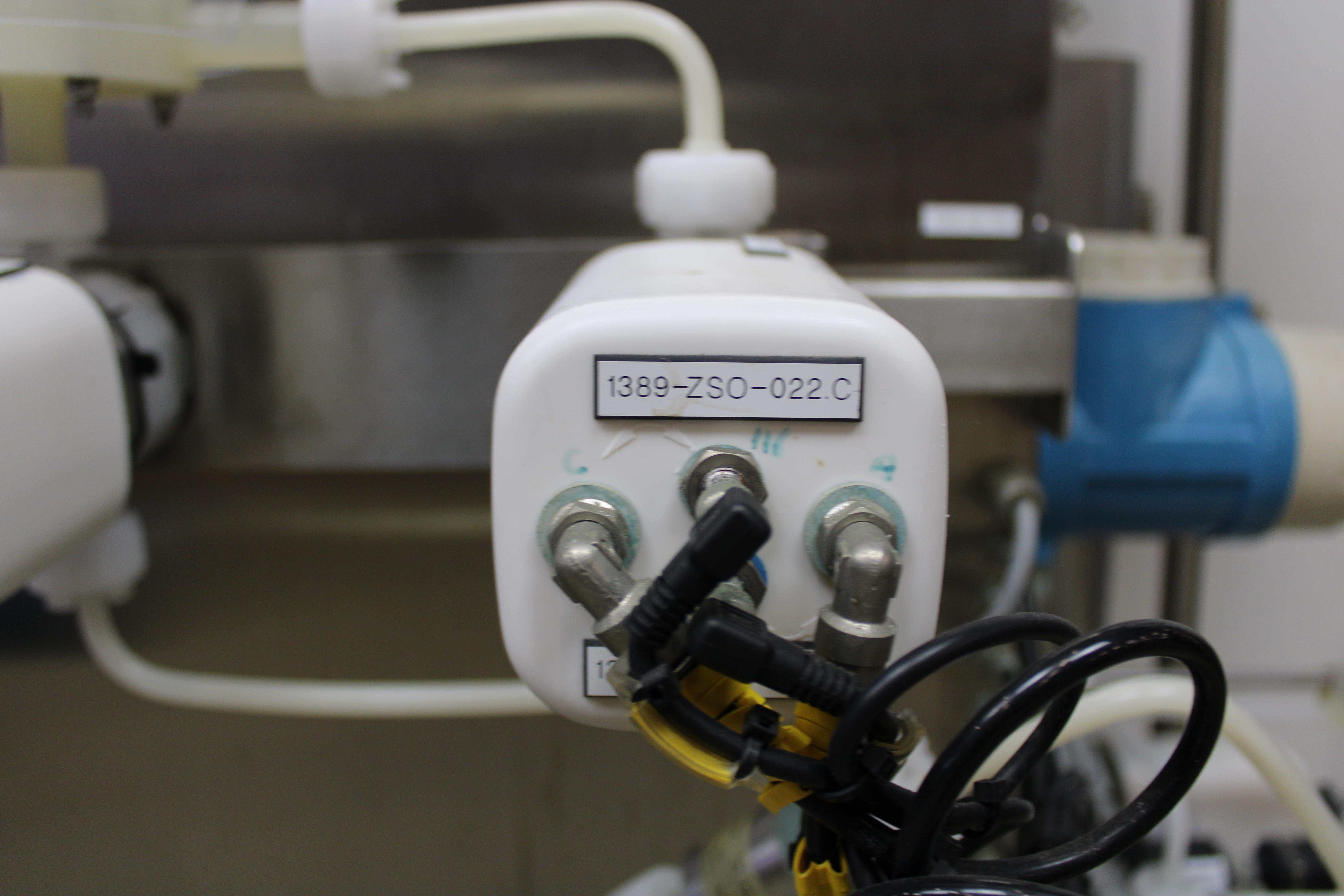 Amersham Pharmacia Biotech System No 1389 Chromatography System for Biopharmaceuticals